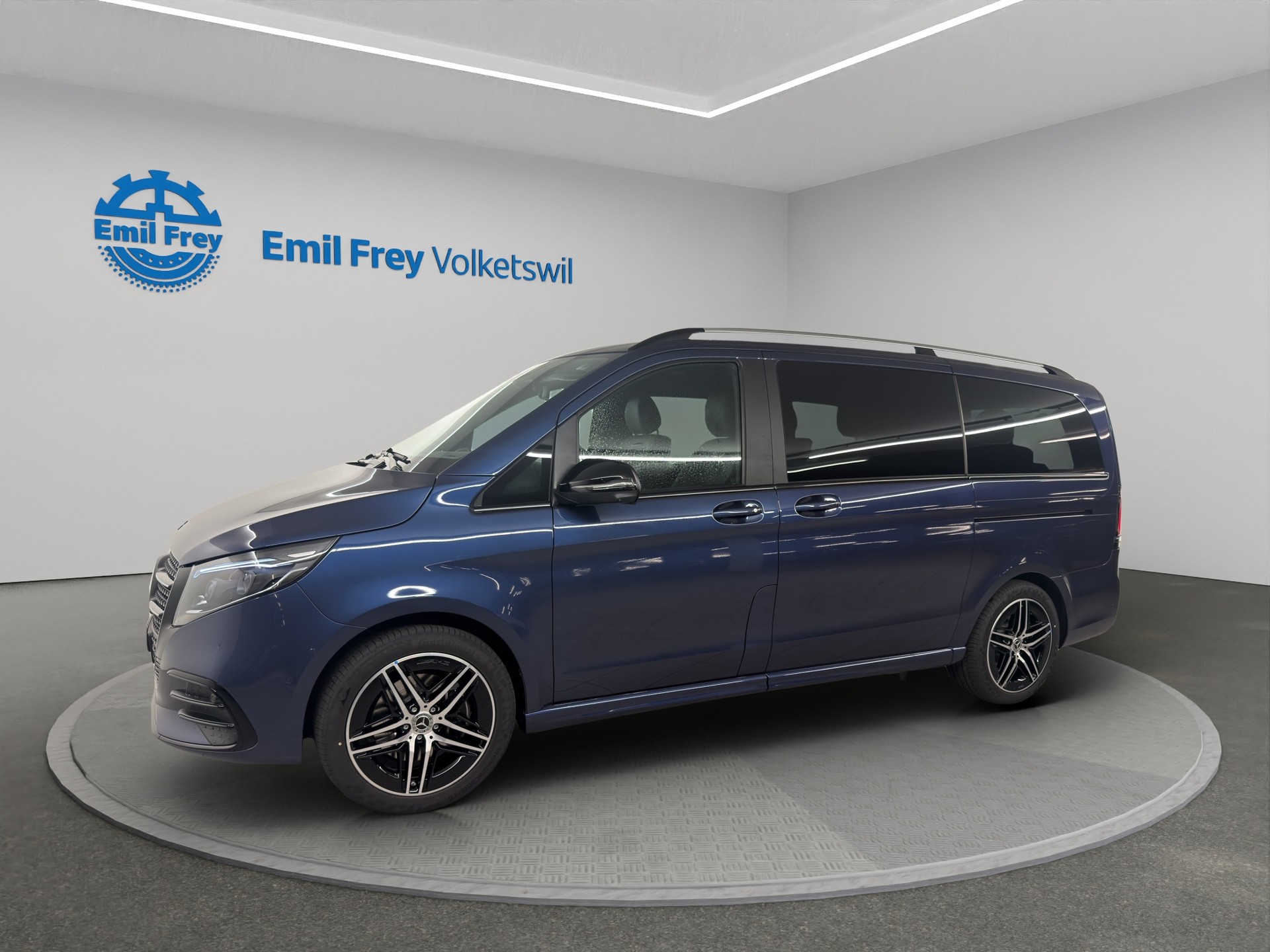 MERCEDES-BENZ V 300 d Swiss Ed. lang 4matic Van-image-0