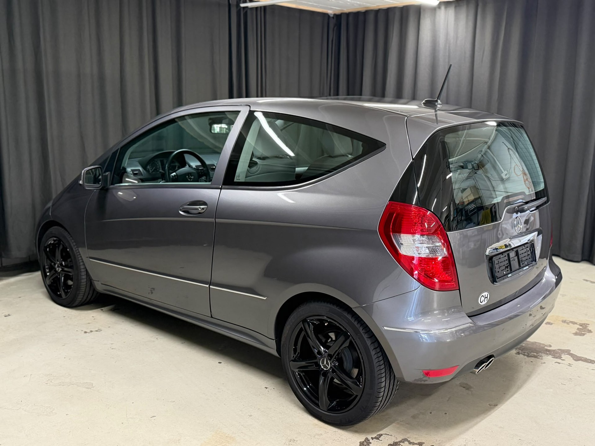 MERCEDES-BENZ A 200 T Avantgarde Autotronic-image-4