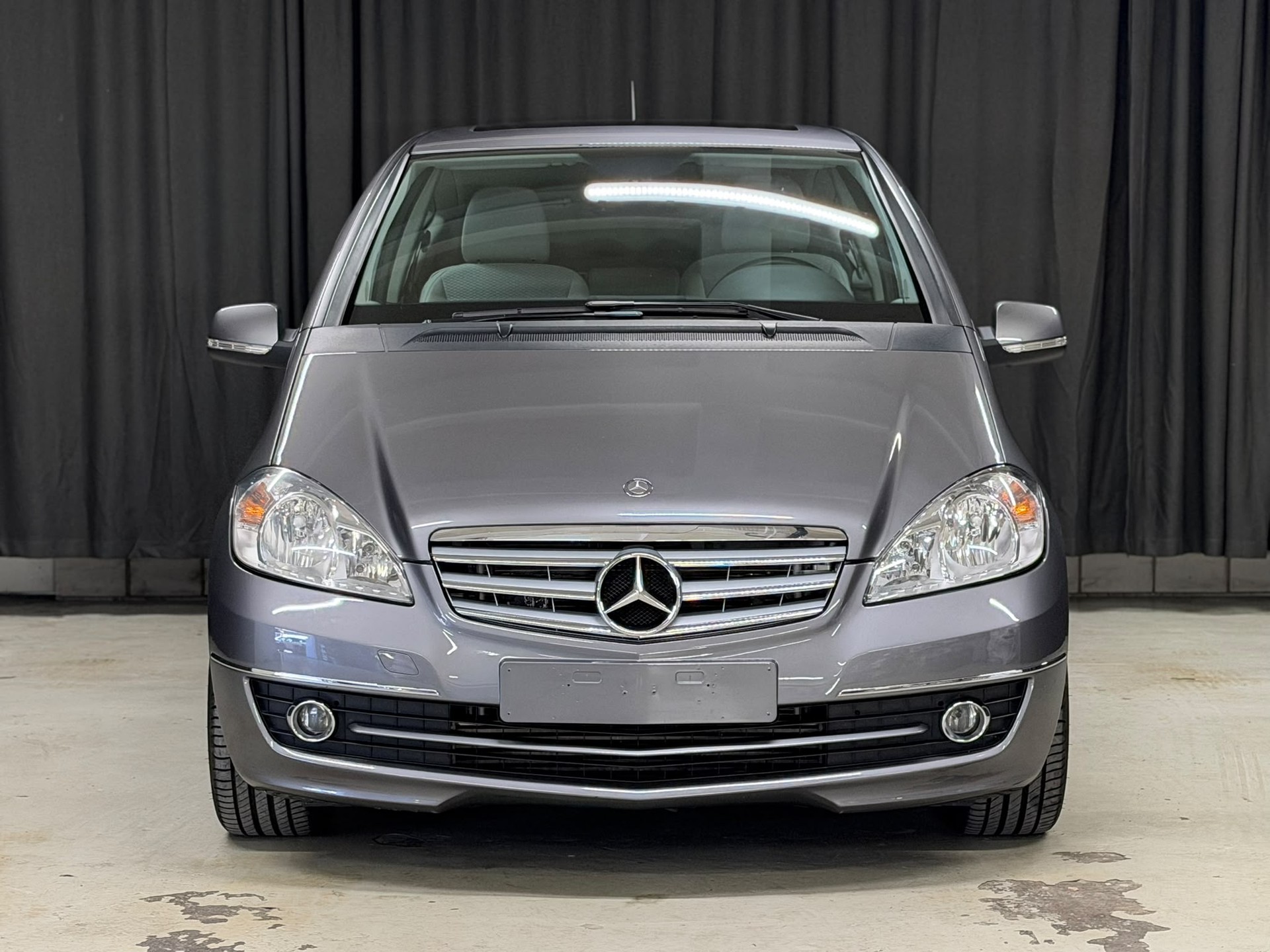 MERCEDES-BENZ A 200 T Avantgarde Autotronic-image-2
