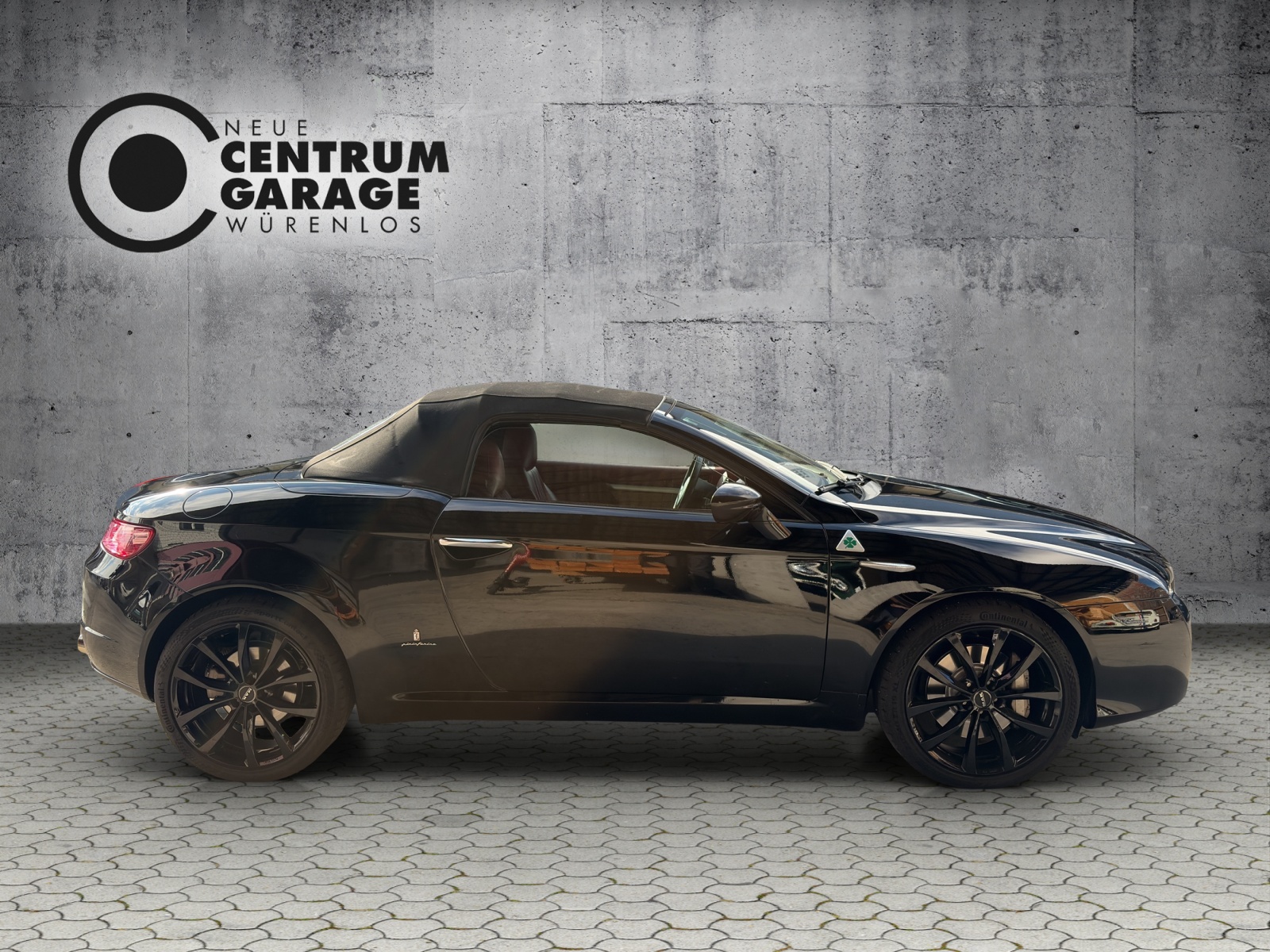 ALFA ROMEO Spider 3.2 JTS Q4-showroom-element-2
