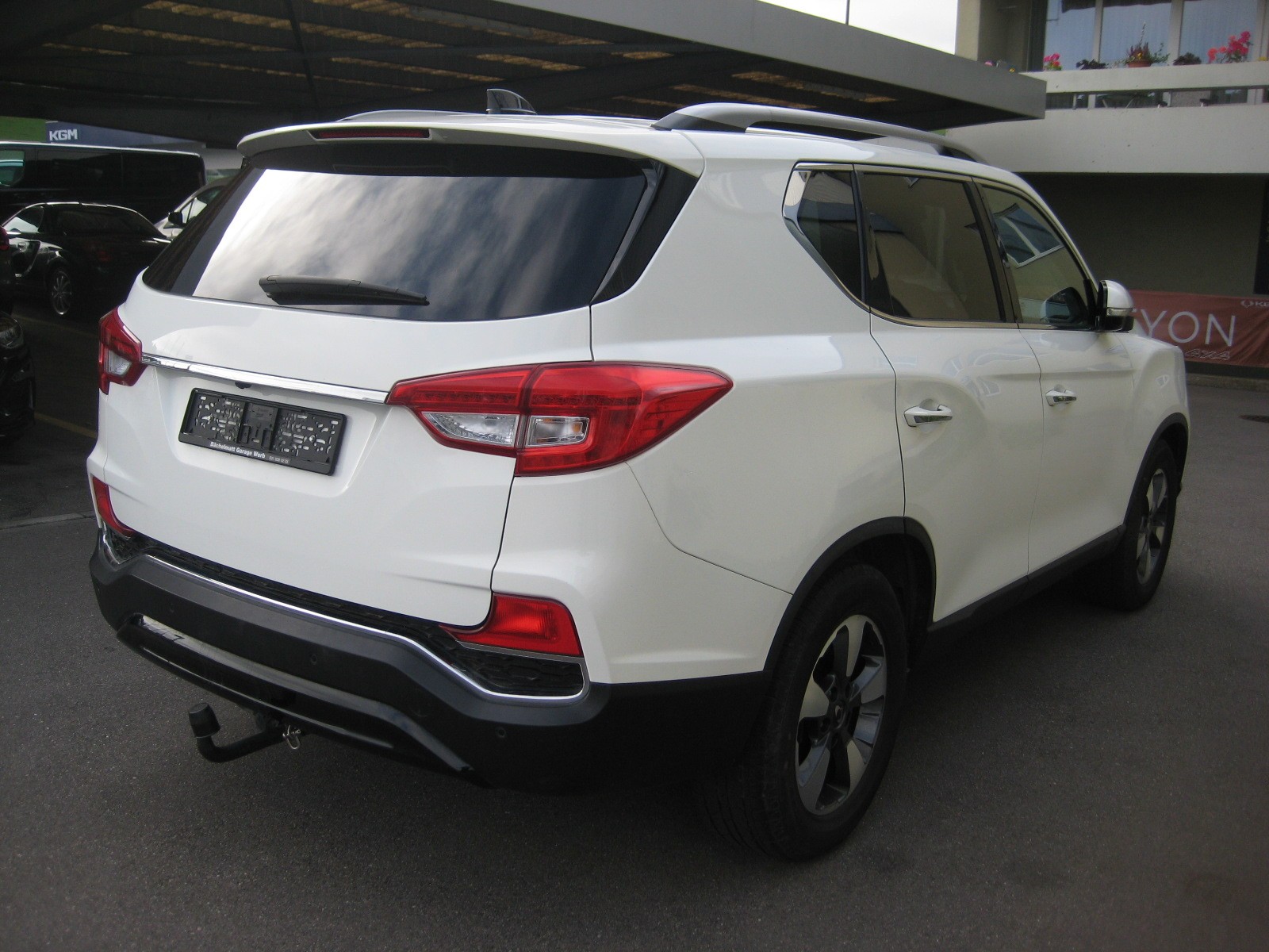 KGM-SsangYong Rexton RX220 e-XDi Sapphire 4WD-image-3