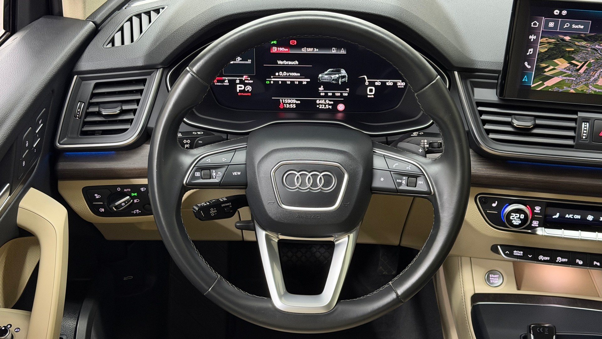 AUDI Q5 40 TDI Black Edition quattro S-tronic-image-9