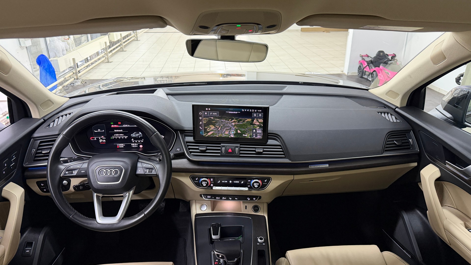 AUDI Q5 40 TDI Black Edition quattro S-tronic-image-8