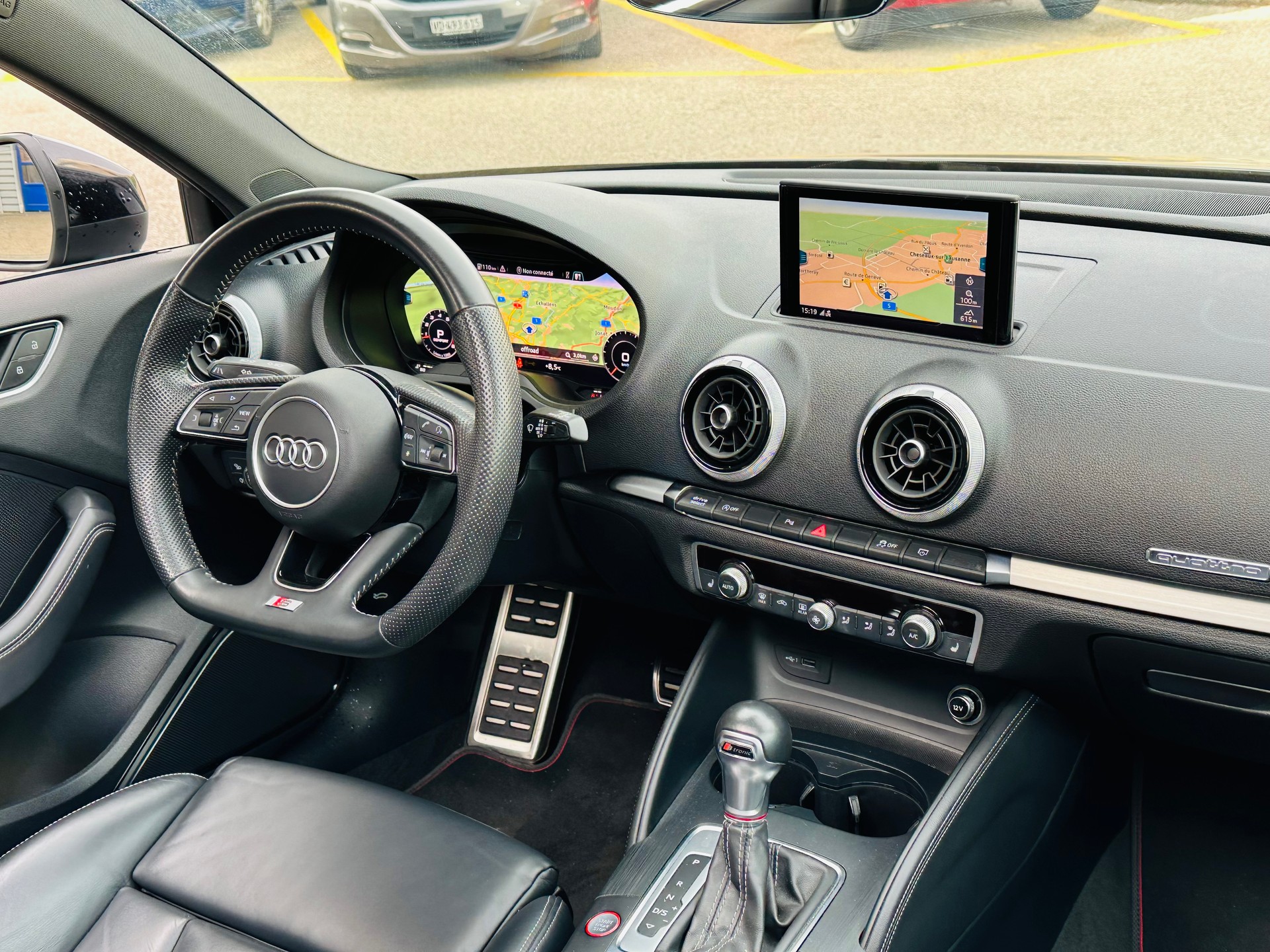 AUDI S3 Sportback 2.0 TFSI quattro S-tronic-image-14