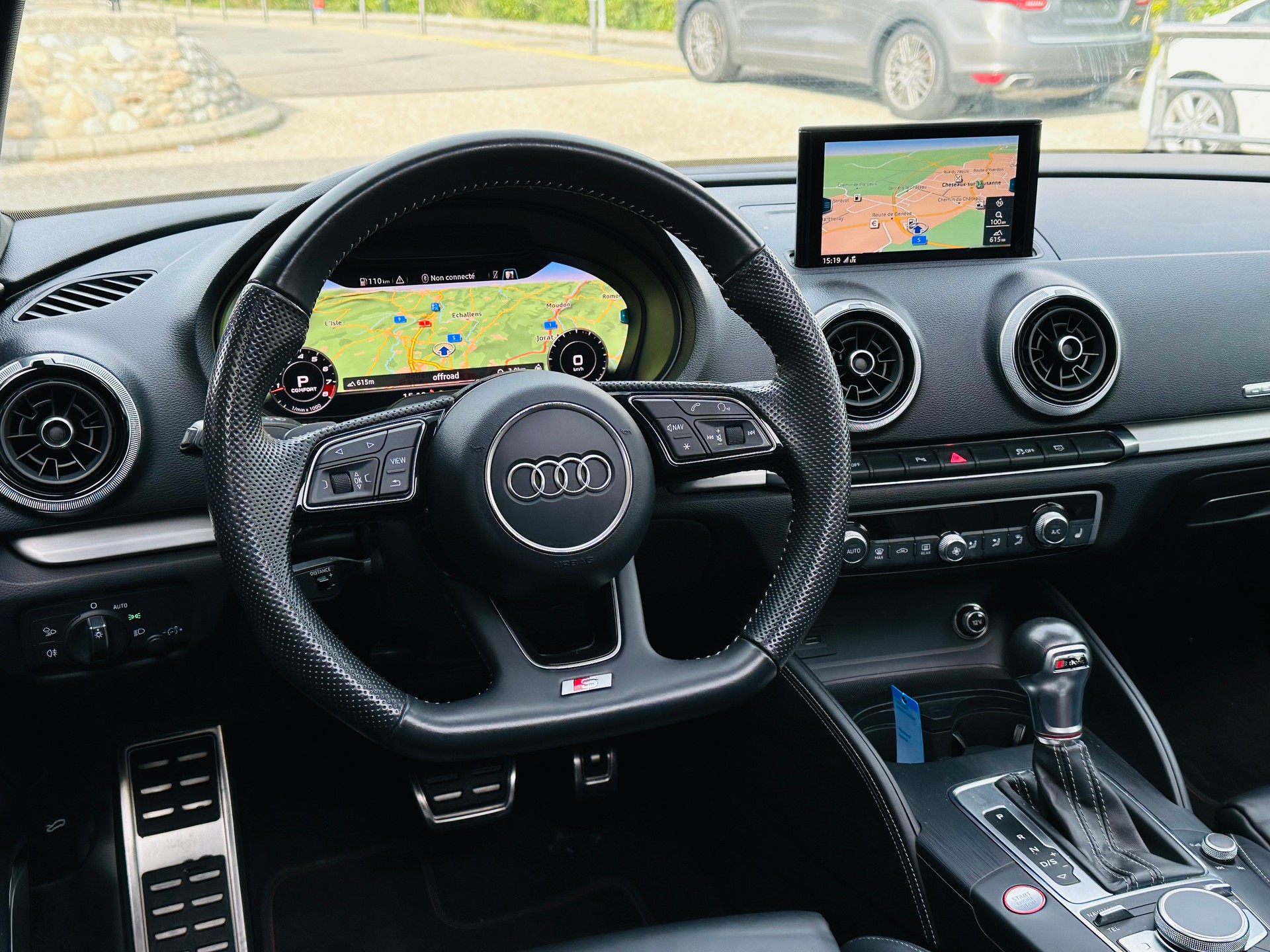 AUDI S3 Sportback 2.0 TFSI quattro S-tronic-image-12
