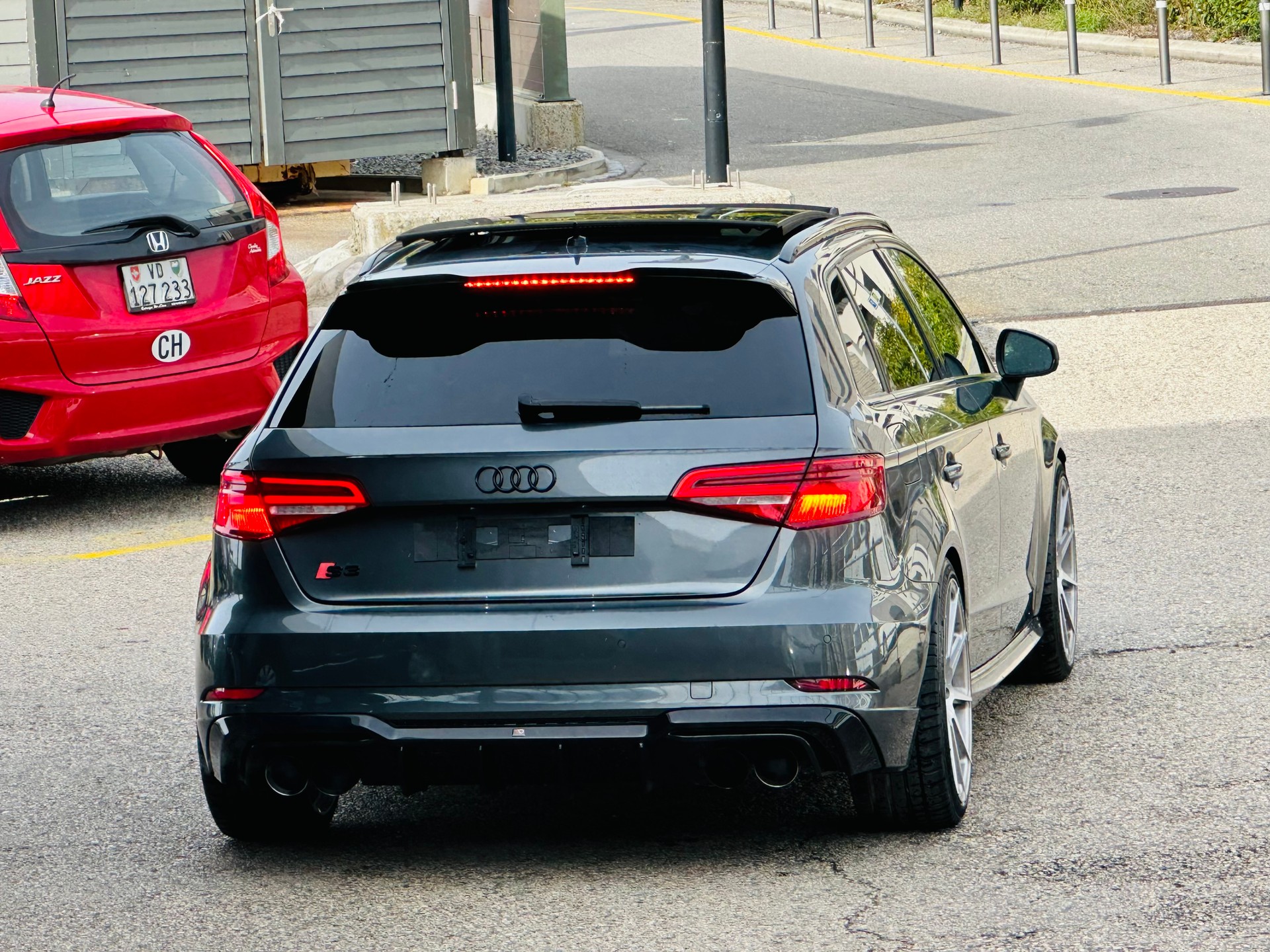 AUDI S3 Sportback 2.0 TFSI quattro S-tronic-image-6