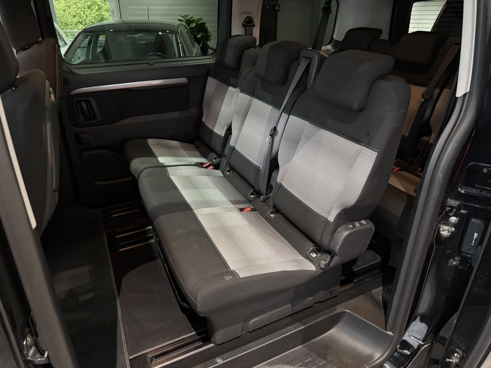 CITROEN Spacetourer 2.0 BlueHDi Feel M EAT-image-10