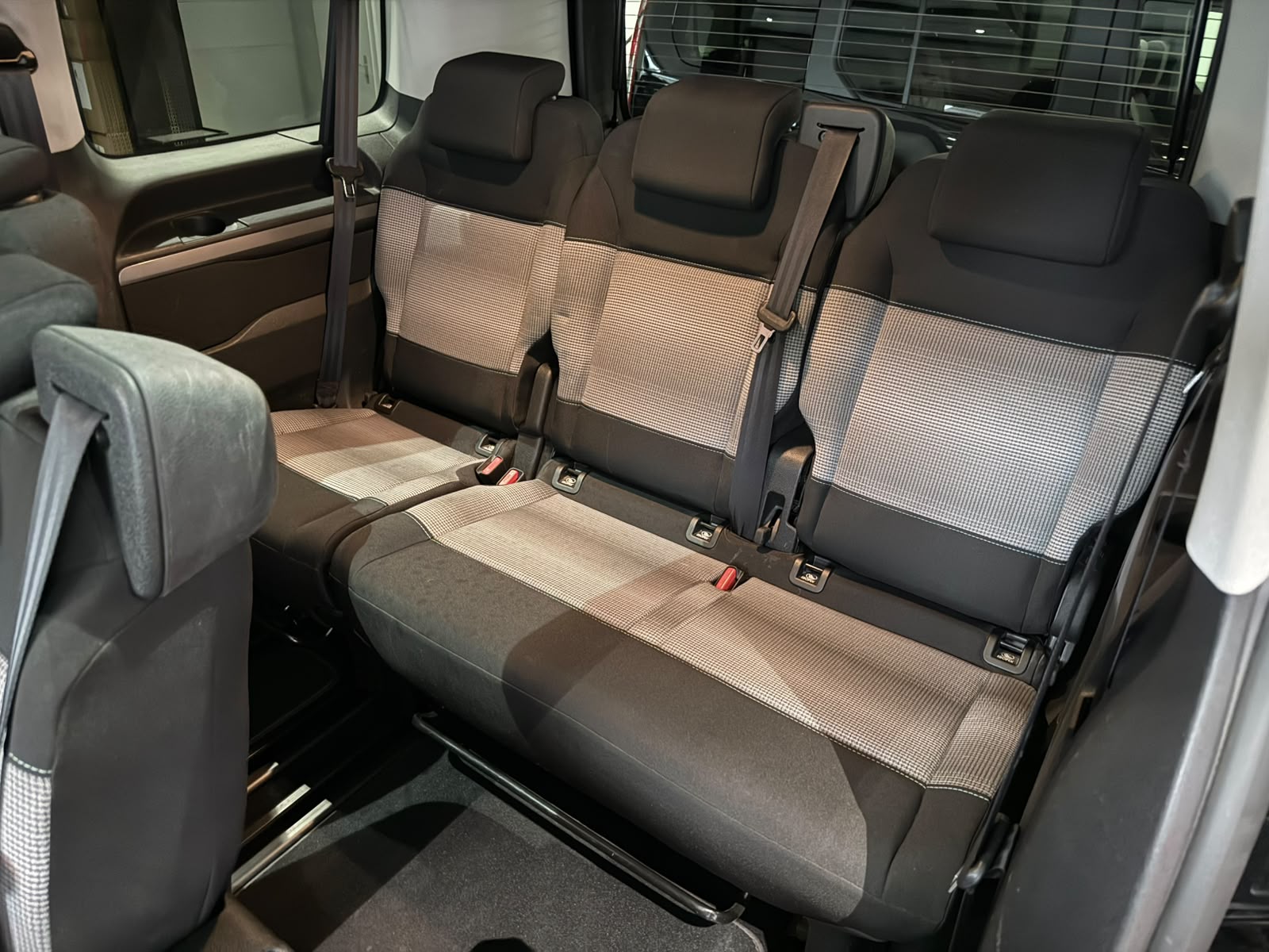 CITROEN Spacetourer 2.0 BlueHDi Feel M EAT-image-14