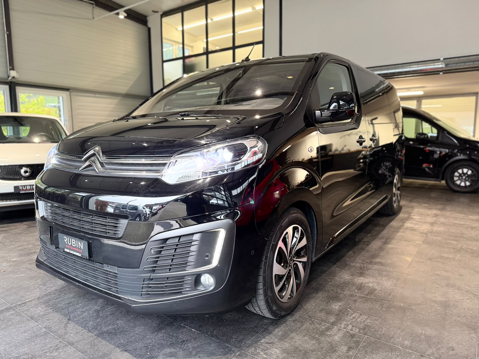 CITROEN Spacetourer 2.0 BlueHDi Feel M EAT-image-0