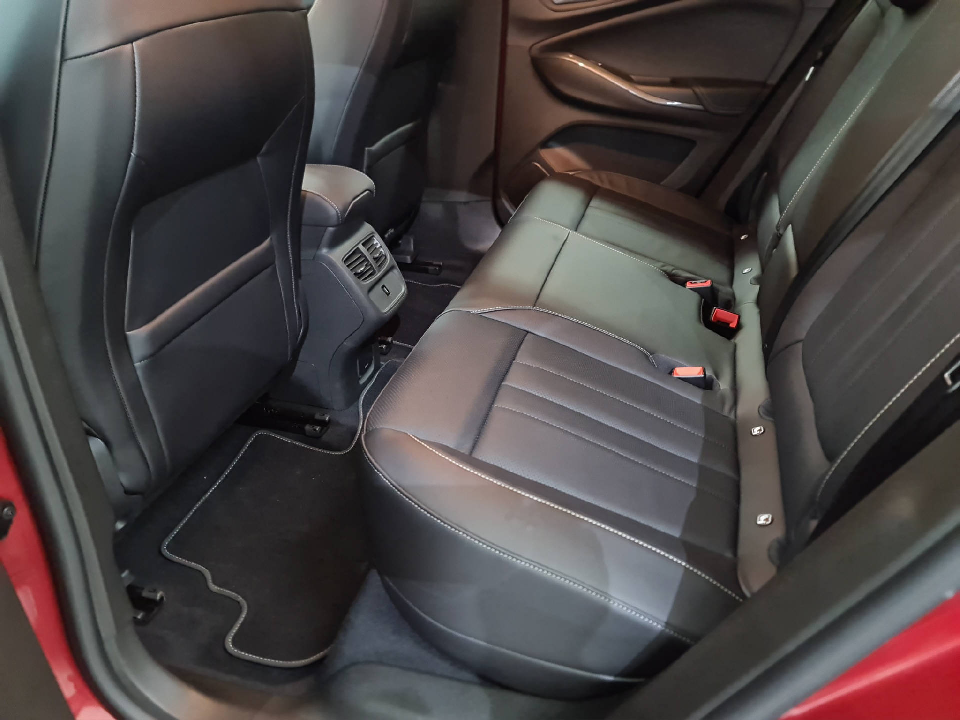 OPEL Grandland X 1.6 T PHEV Excellence-image-9