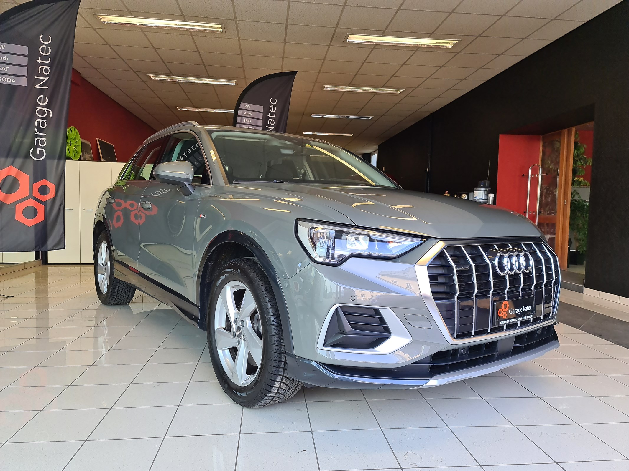 AUDI Q3 40 TDI advanced quattro S-tronic — slika 1