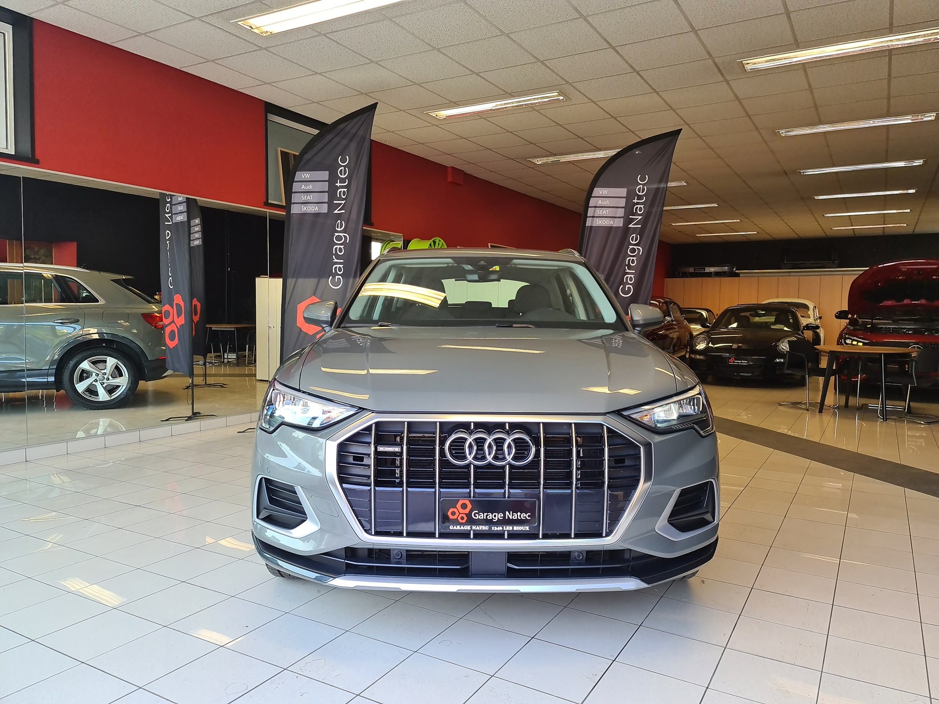 AUDI Q3 40 TDI advanced quattro S-tronic-image-1