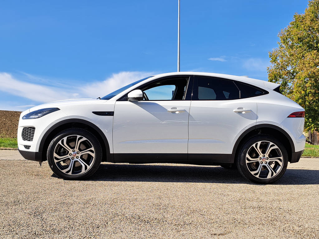 JAGUAR E-Pace 2.0 T 200cv S AWD-image-4