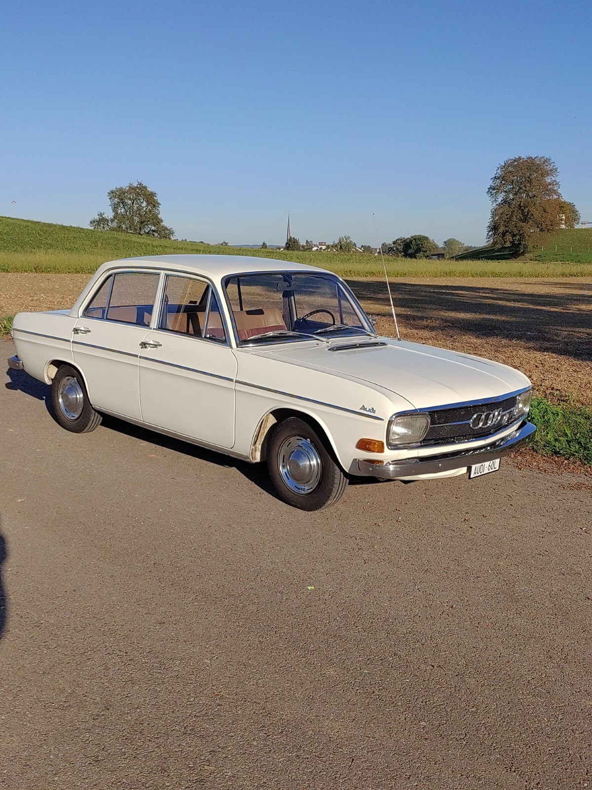 AUDI 60 L-image-1