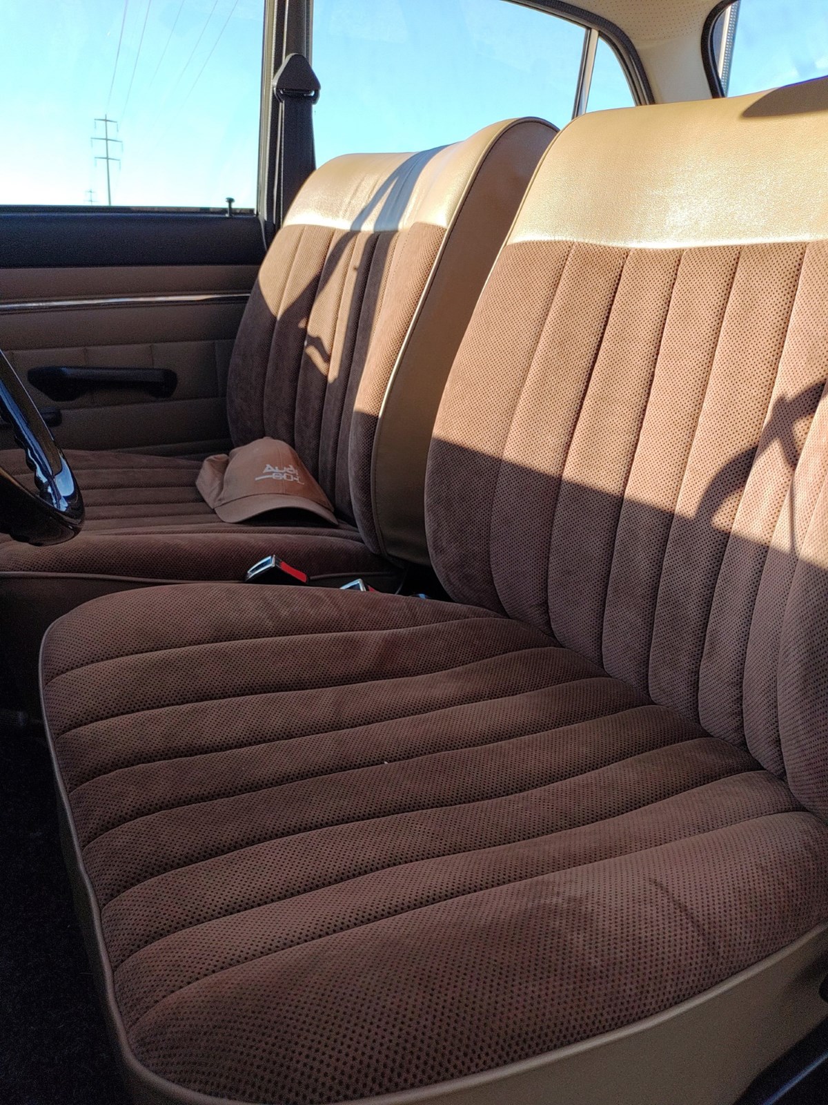 AUDI 60 L-image-10