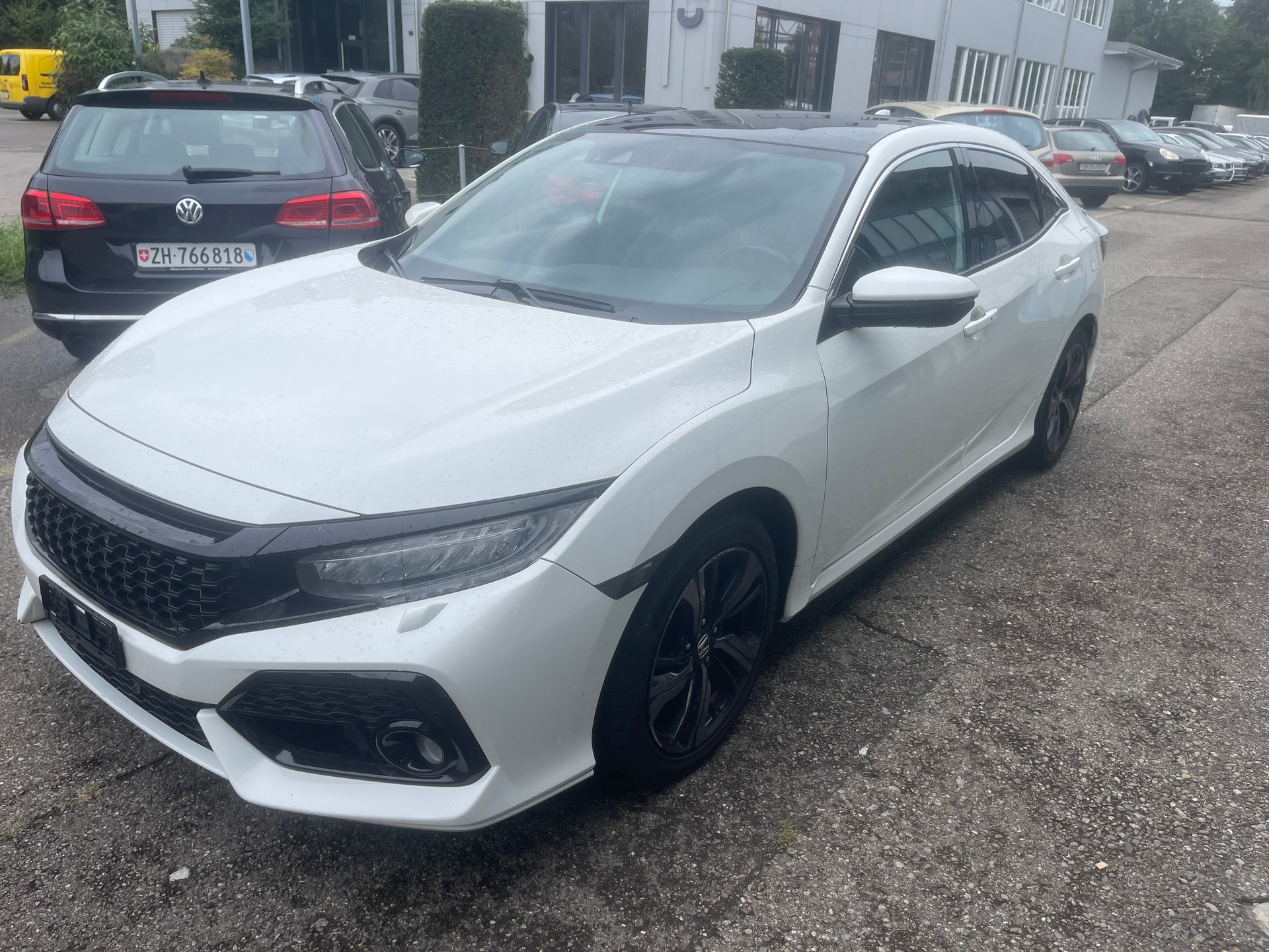 HONDA Civic 1.0 VTEC Comfort CVT-image-1