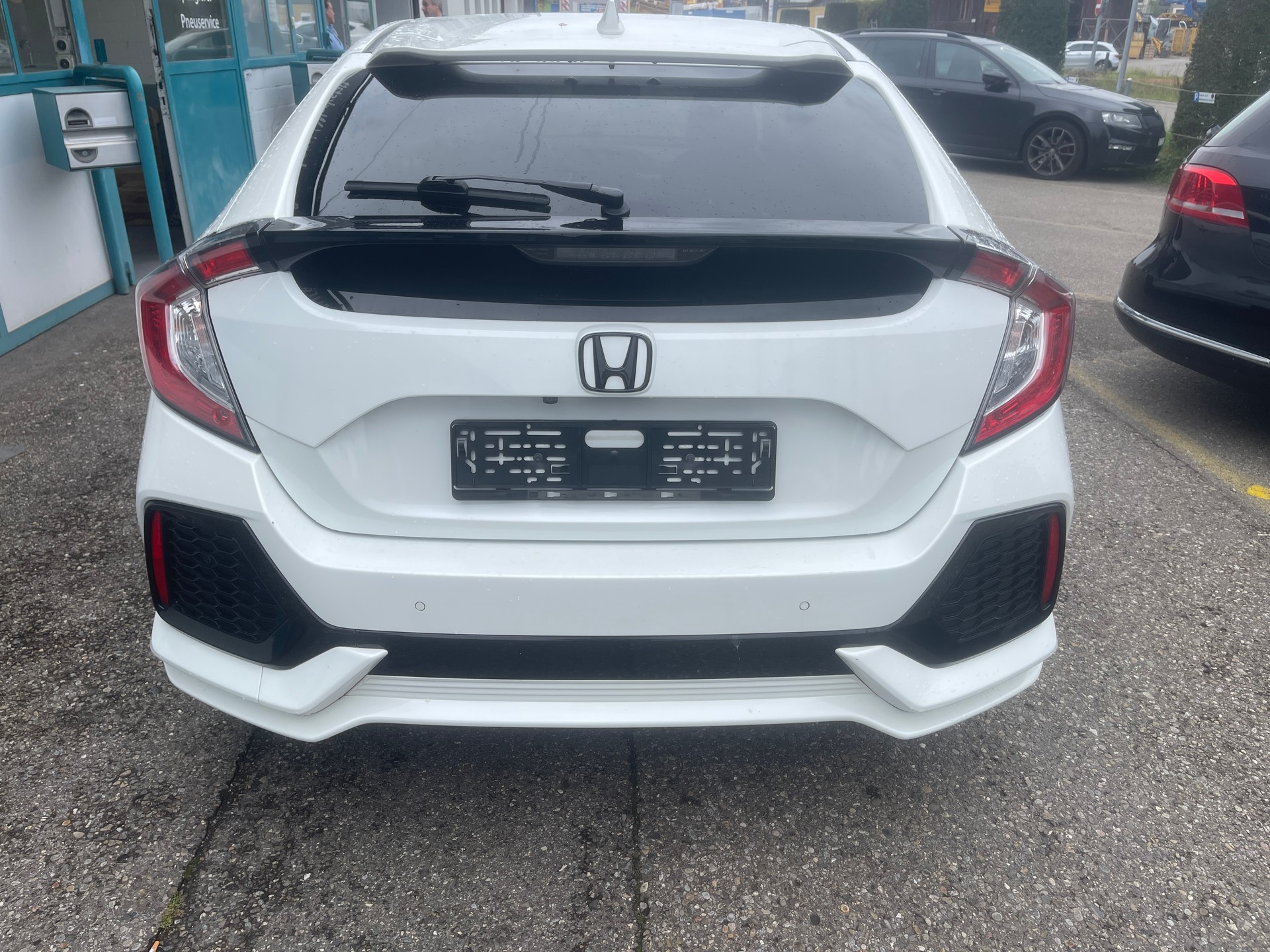 HONDA Civic 1.0 VTEC Comfort CVT-image-3