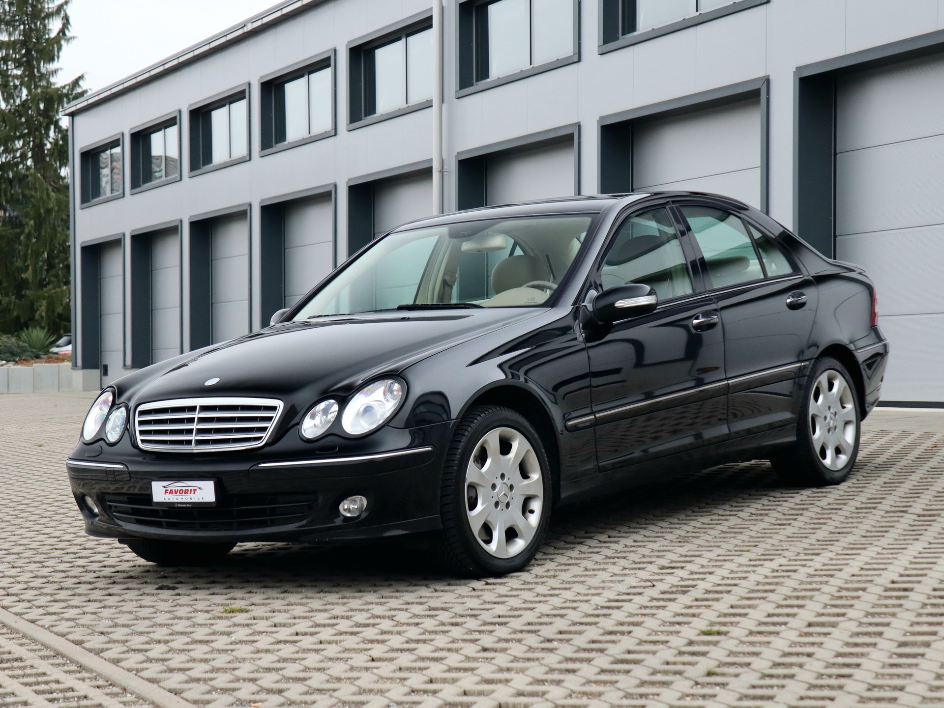 MERCEDES-BENZ C 350 4Matic Automatic (CH)-image-1