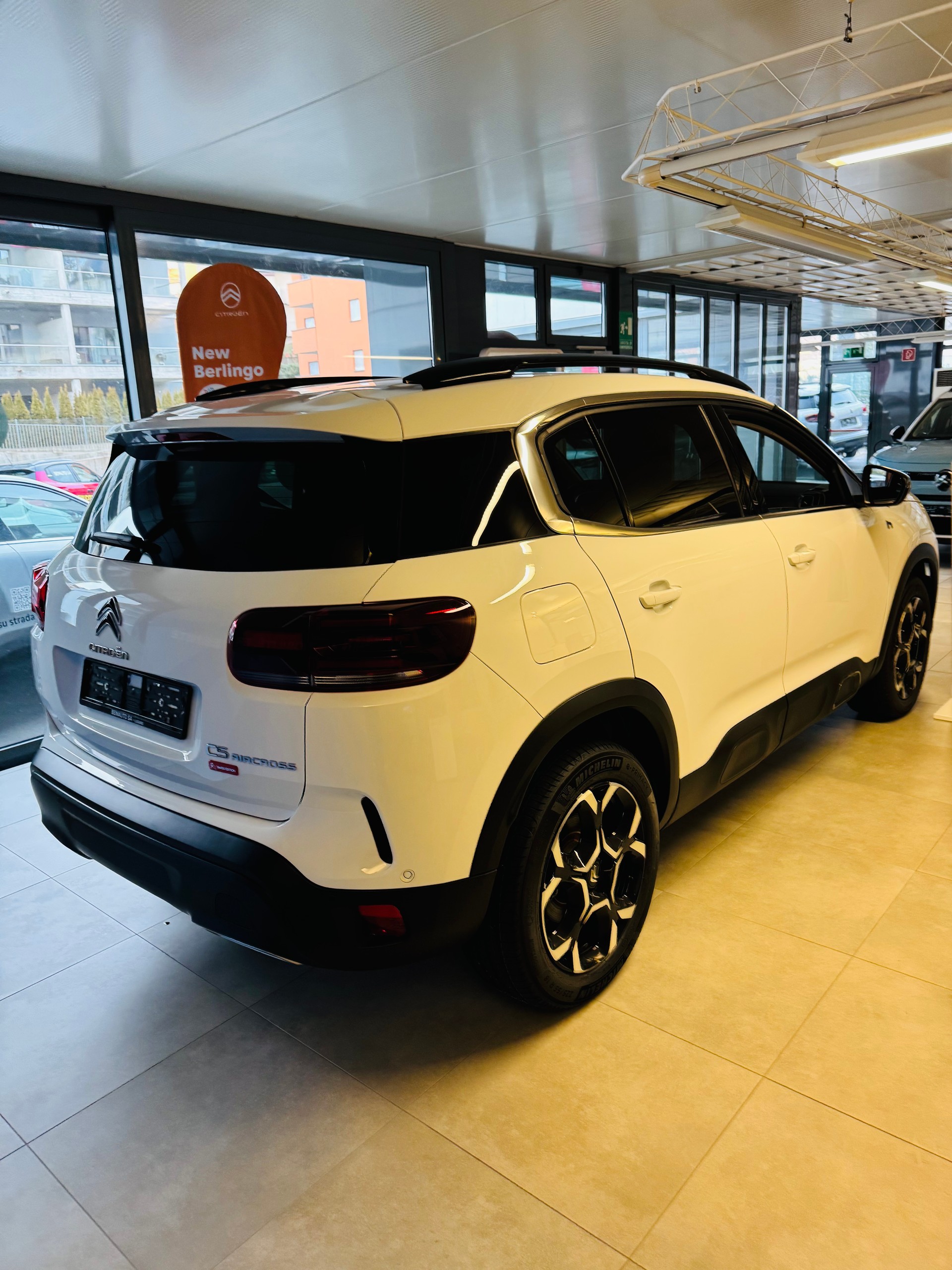 CITROEN C5 Aircross 1.6 PHEV Swiss Edition-image-4