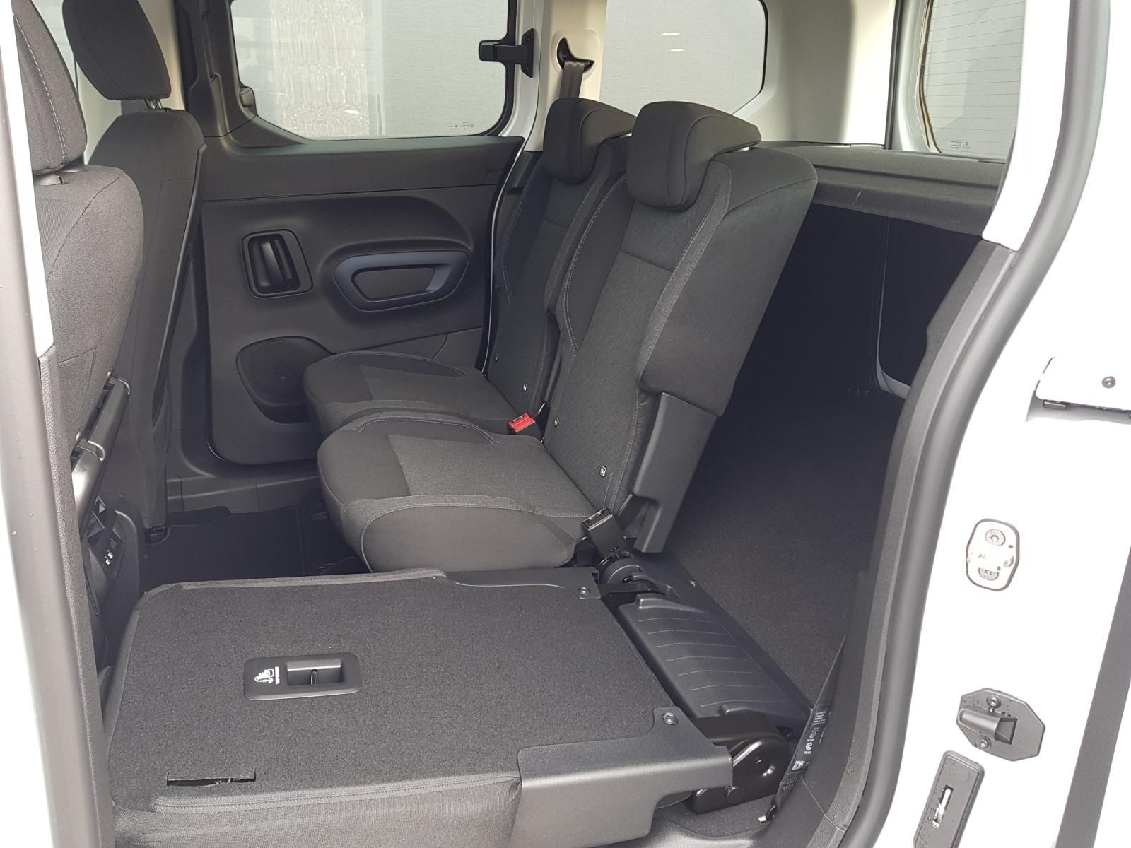 PEUGEOT Rifter 1.5 BlueHDi 100 Allure S/S-image-13