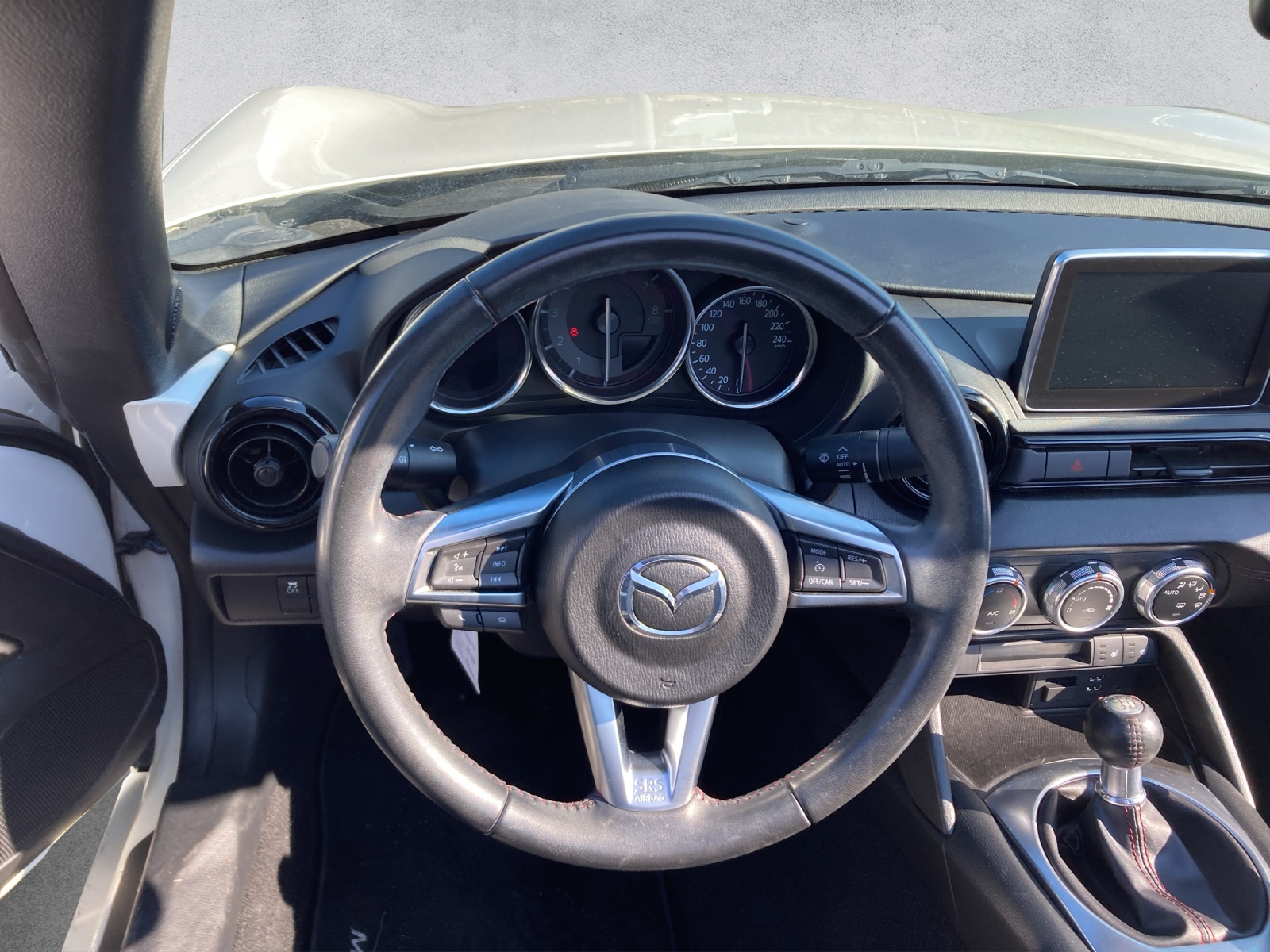 MAZDA MX-5 SKYACTIV-G 131 Challenge-image-3