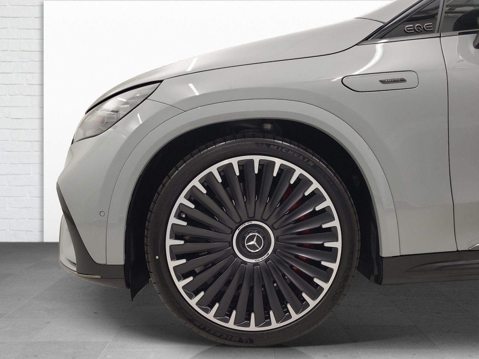 MERCEDES-BENZ AMG EQE 43 Executive Edition SUV-image-5