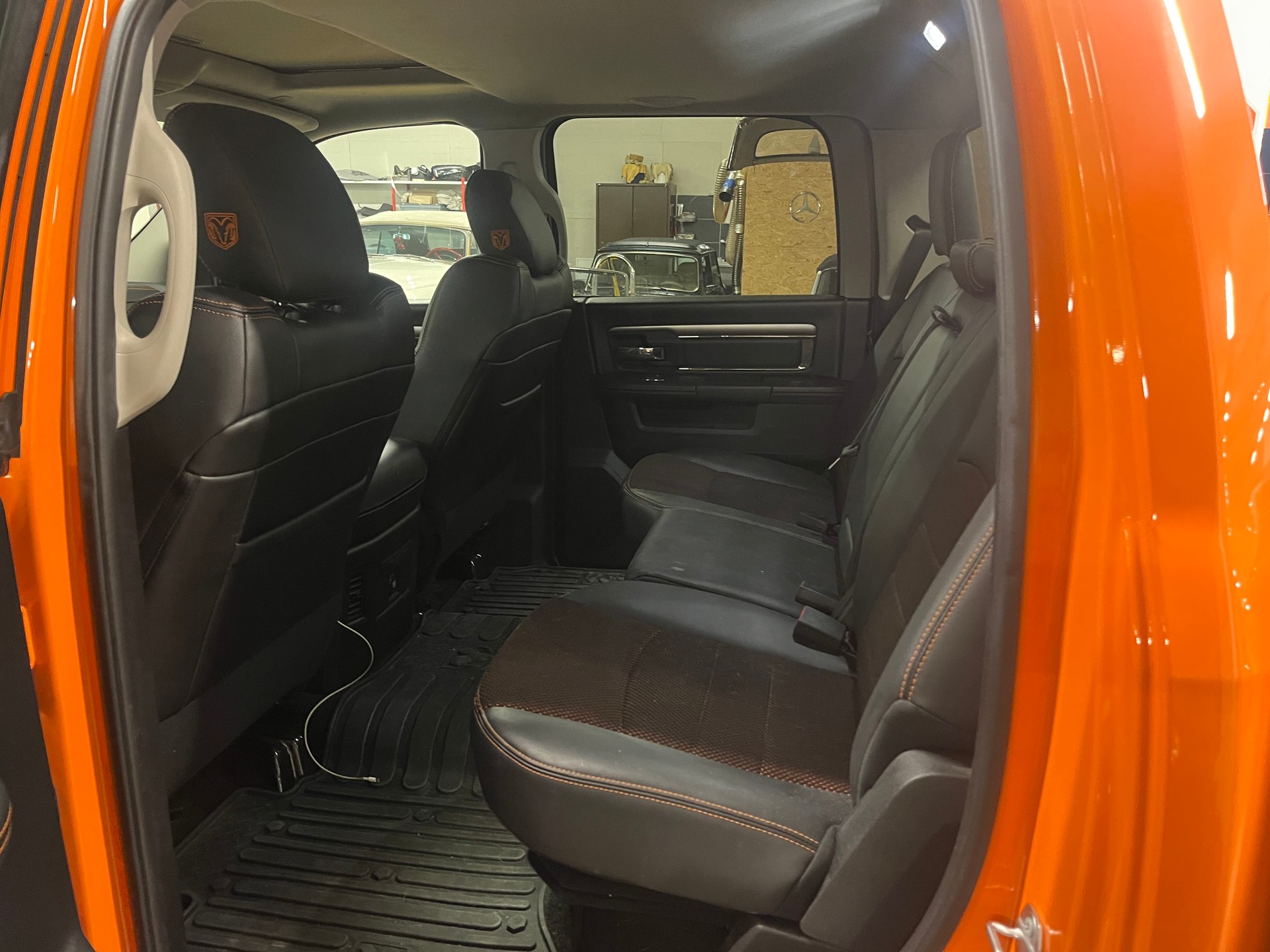 DODGE RAM Sport Crew Cab, limited Edition! Topausstattung-image-4