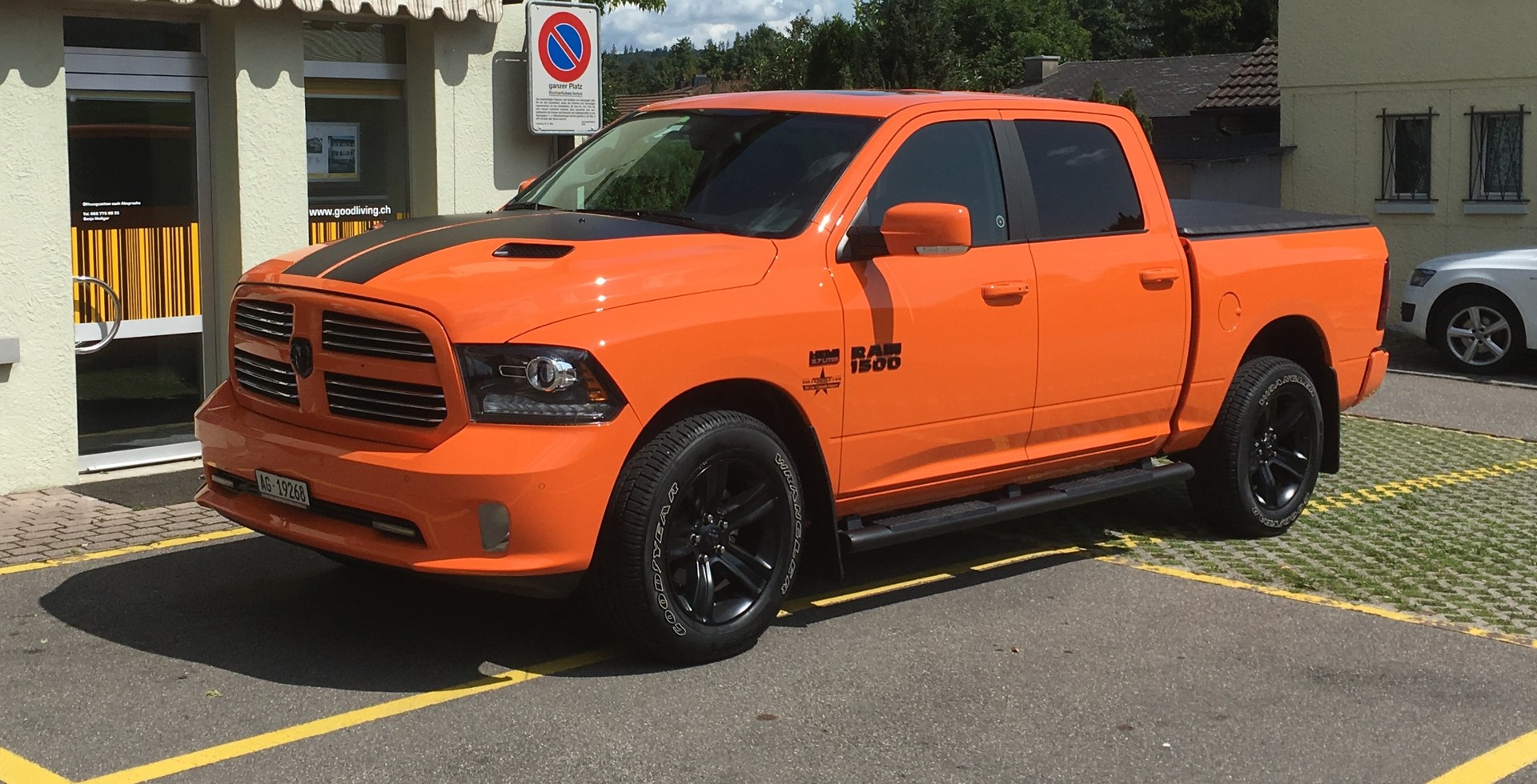 DODGE RAM Sport Crew Cab, limited Edition! Topausstattung-image-1