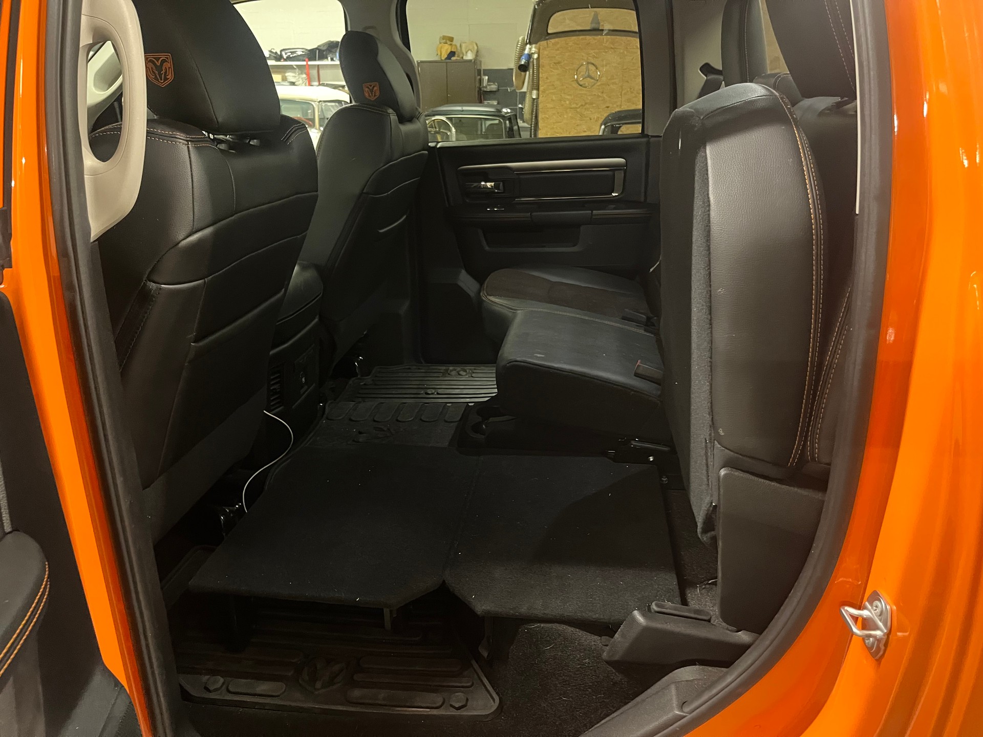 DODGE RAM Sport Crew Cab, limited Edition! Topausstattung-image-5