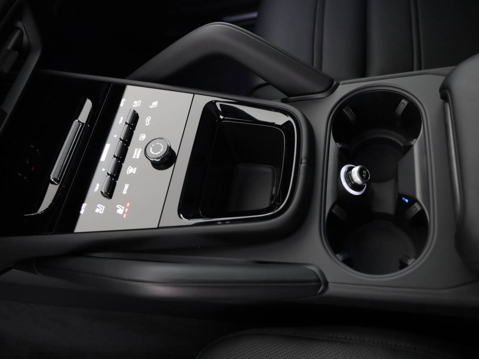 PORSCHE Cayenne E-Hybrid Coupé-image-14
