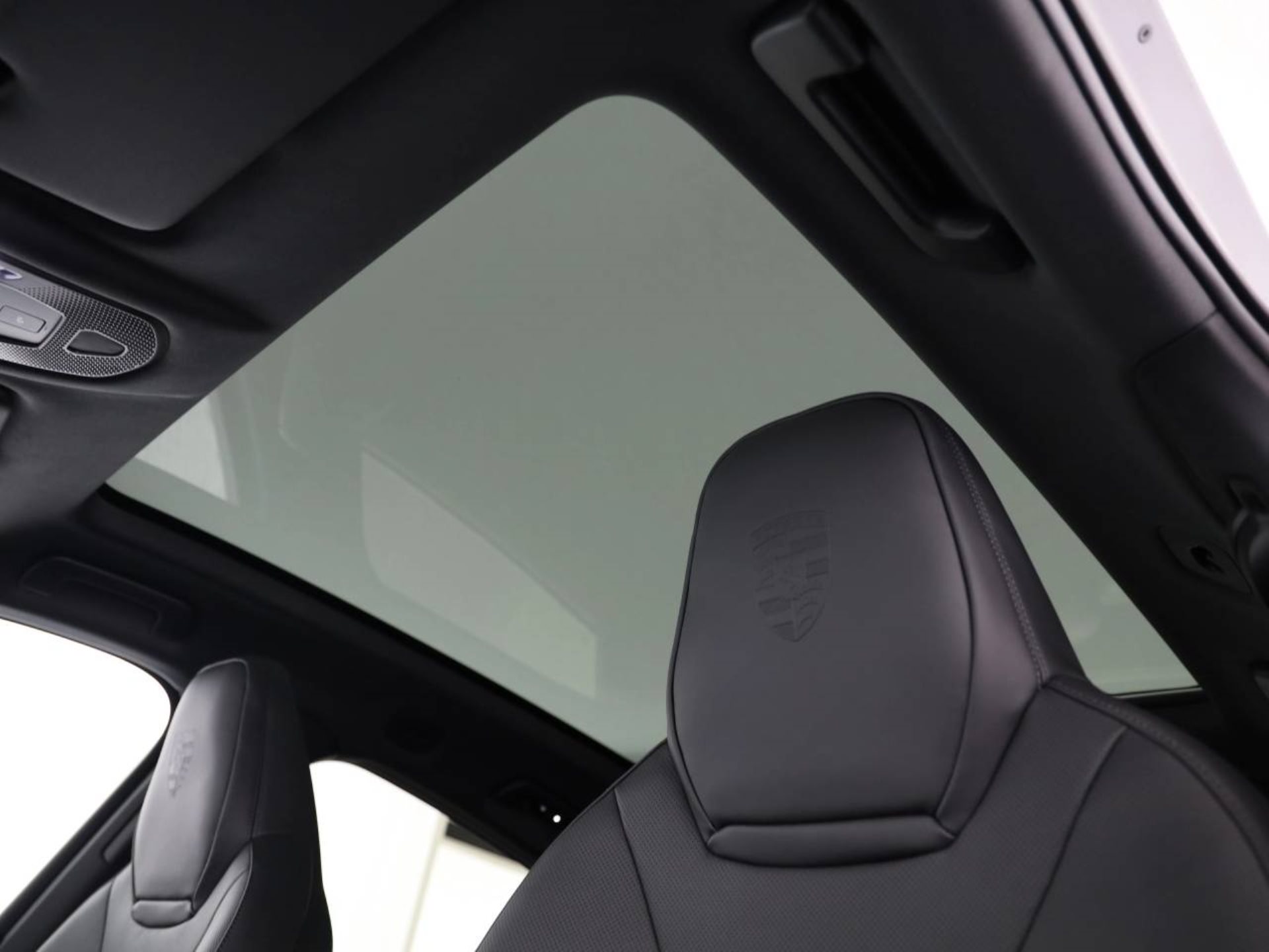 PORSCHE Cayenne E-Hybrid Coupé-image-17