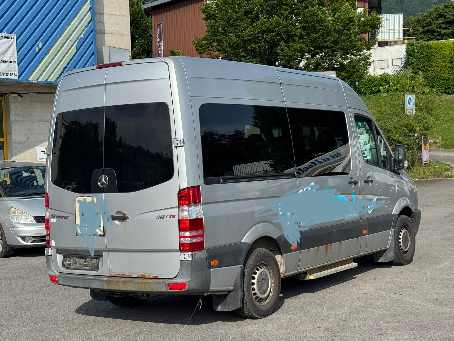MERCEDES-BENZ 311 CDI-image-6