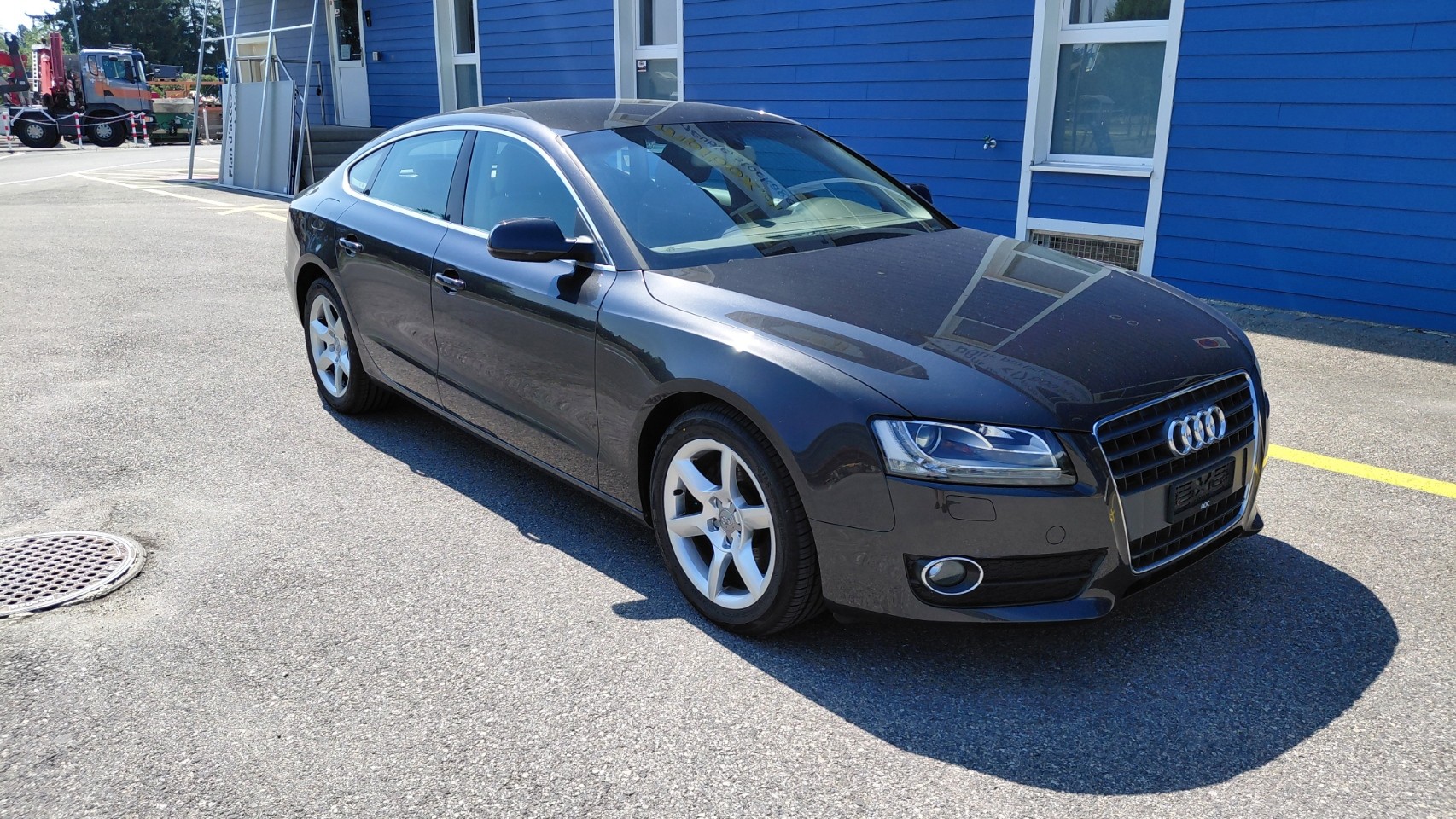 Car photo