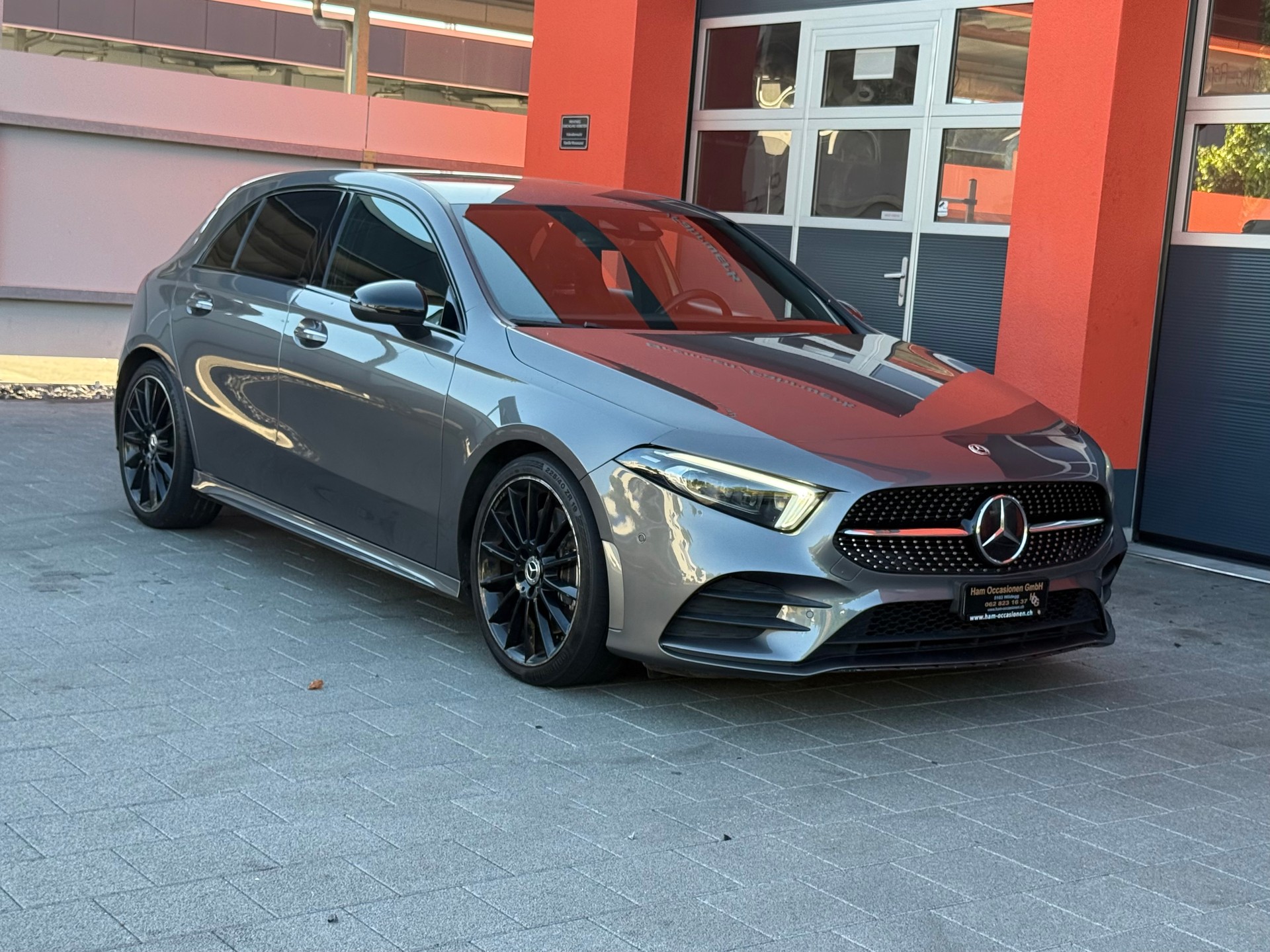 MERCEDES-BENZ A 250 4Matic AMG Line 4Matic 7G-DCT-image-4