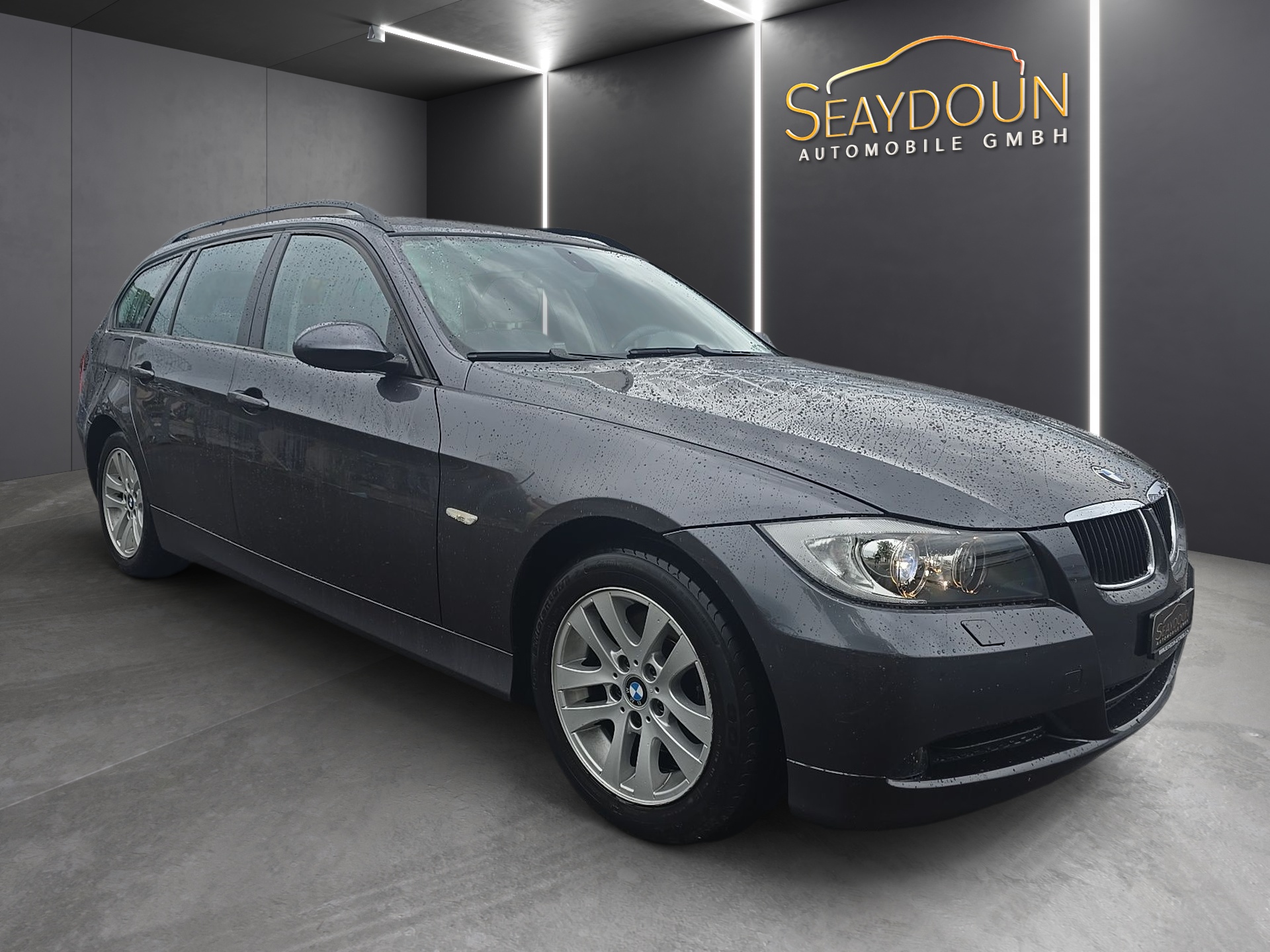BMW 320d Touring Steptronic-image-1