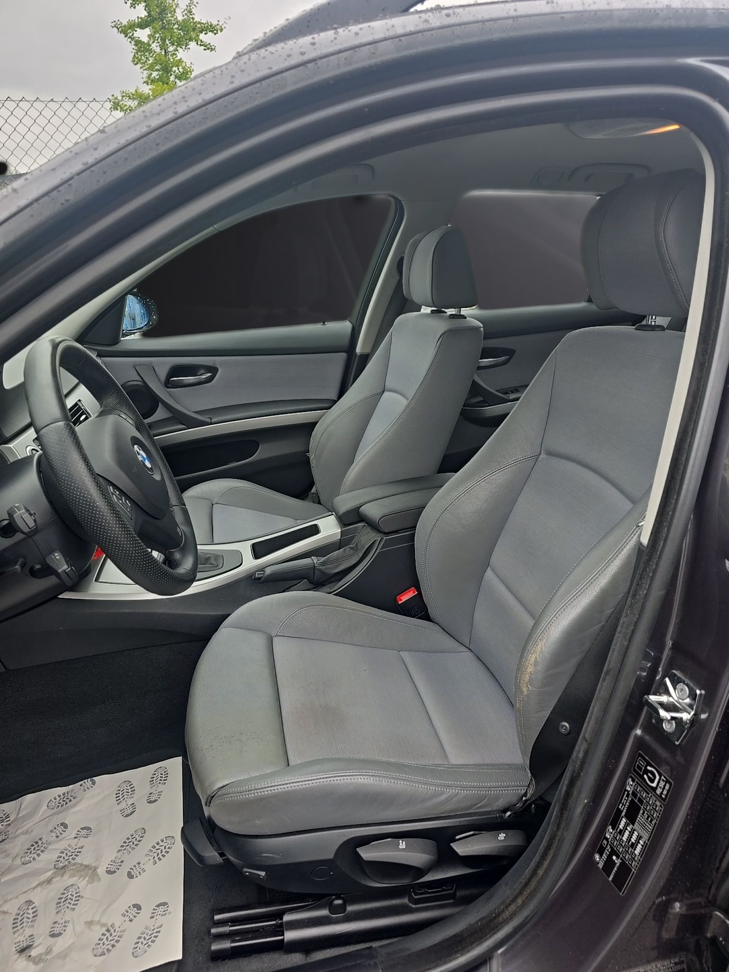 BMW 320d Touring Steptronic-image-19