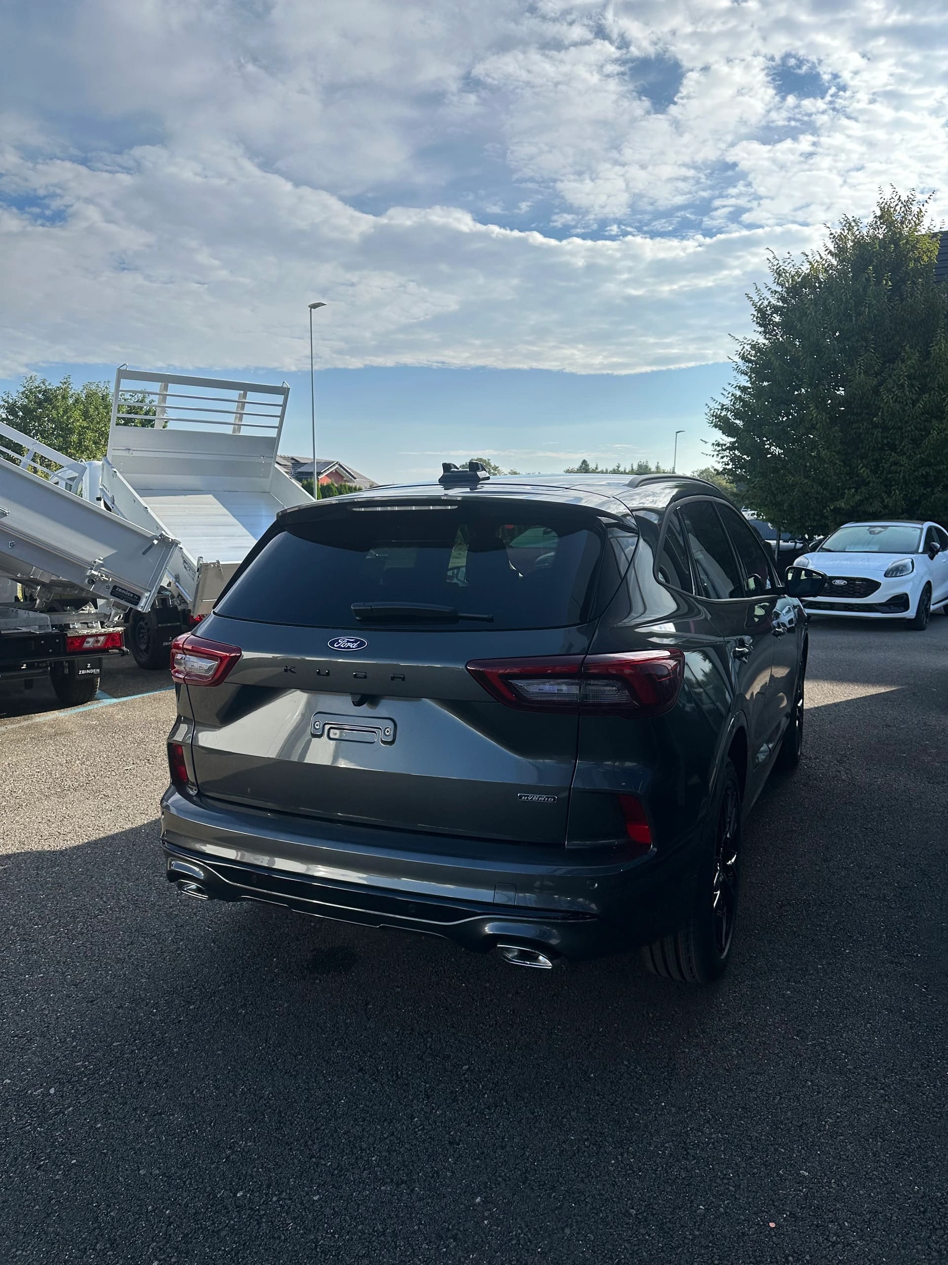 FORD Kuga 2.5 Plug-in Hybrid ST-Lin PHEV/FWD-image-6