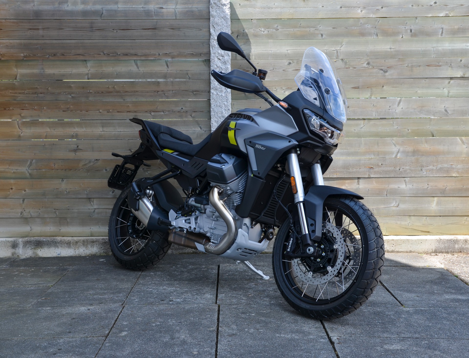 MOTO GUZZI Stelvio E5+-showroom-element-2