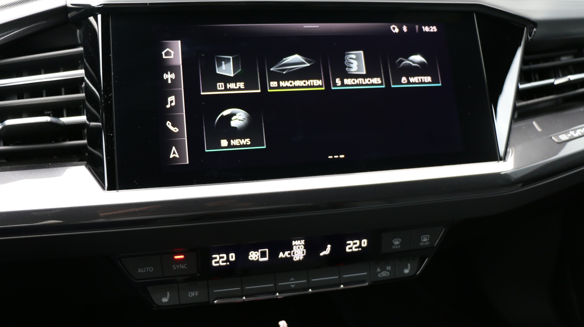 AUDI Q4 e-tron 50 quattro-image-23