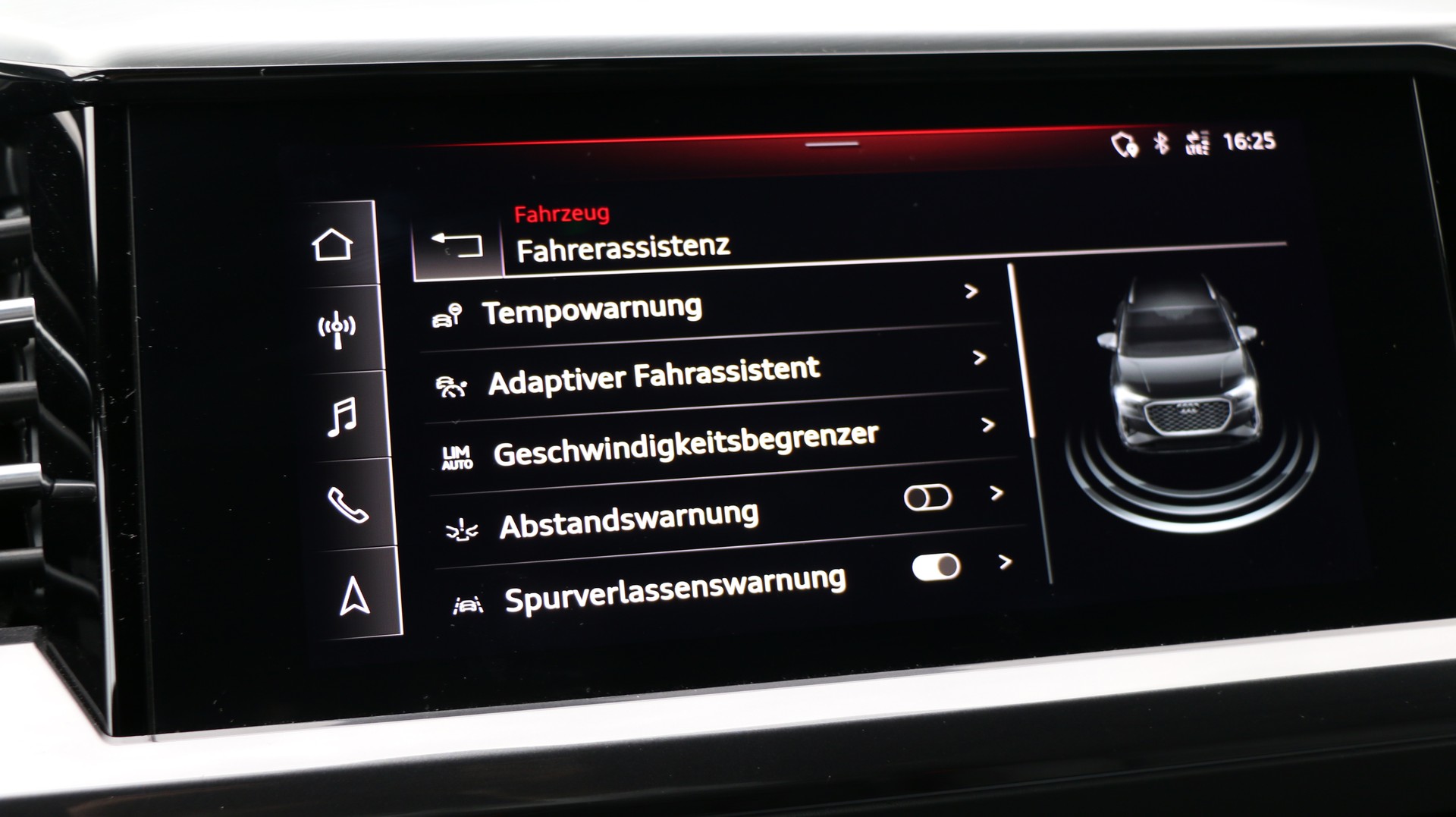 AUDI Q4 e-tron 50 quattro-image-21