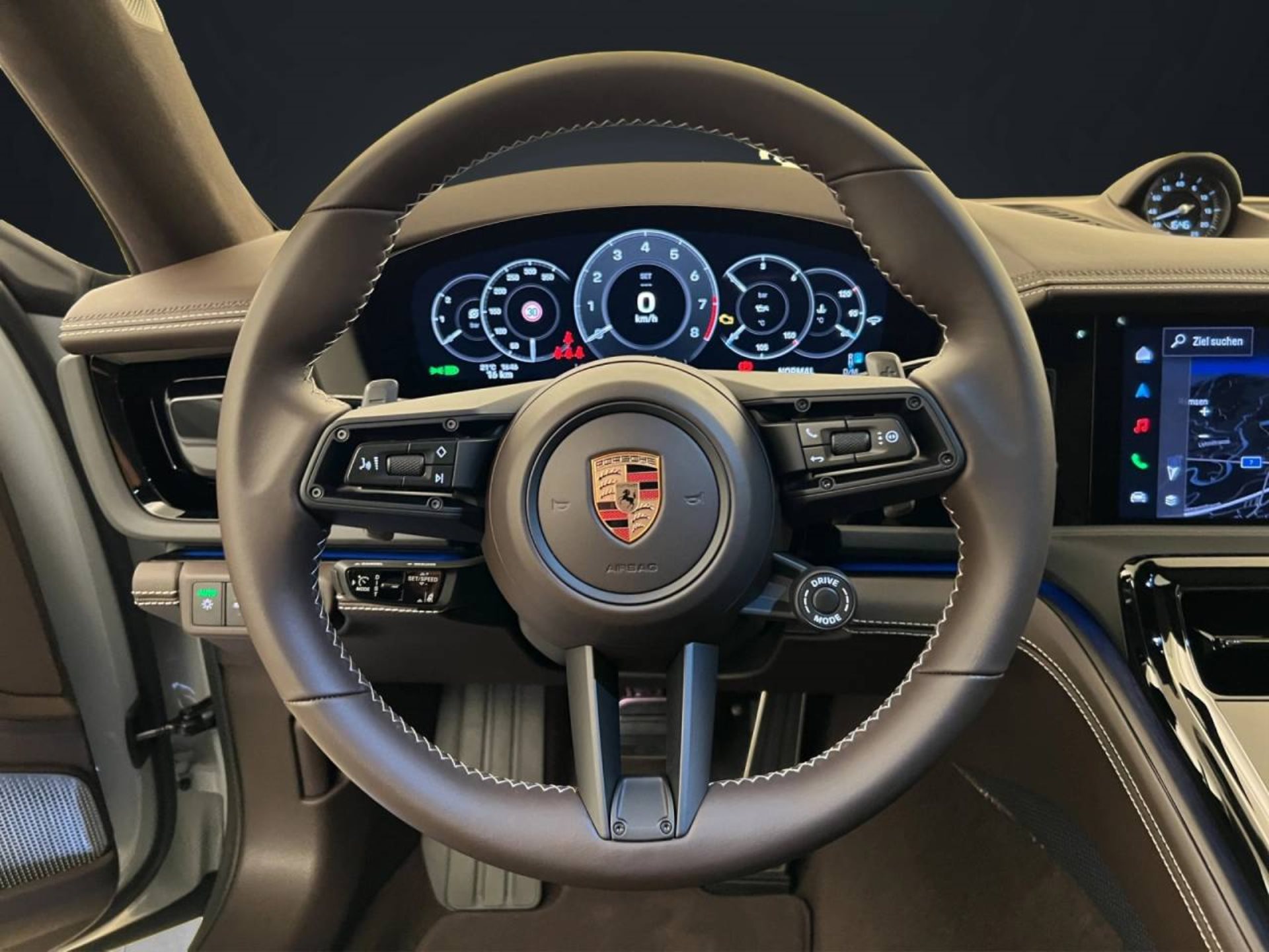 PORSCHE Panamera GTS-image-3
