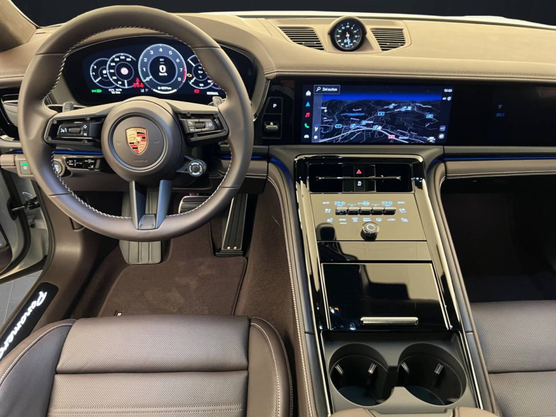 PORSCHE Panamera GTS-image-9