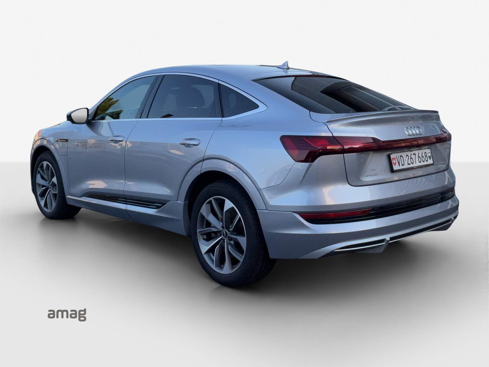 AUDI e-tron 55 Sportback S Line quattro-image-2