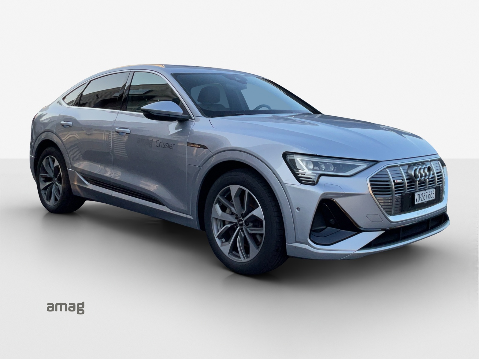 AUDI e-tron 55 Sportback S Line quattro-image-5