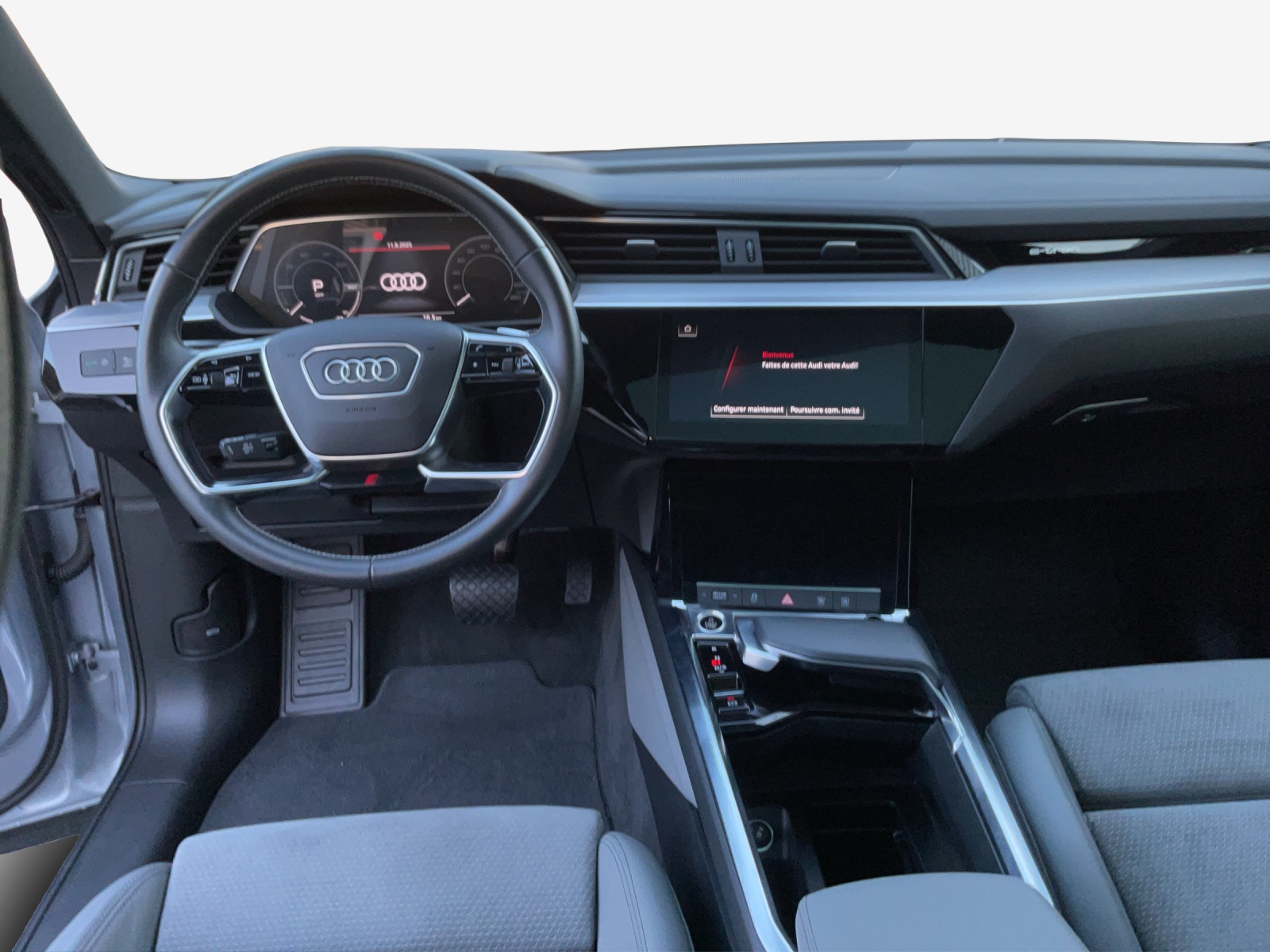 AUDI e-tron 55 Sportback S Line quattro-image-8
