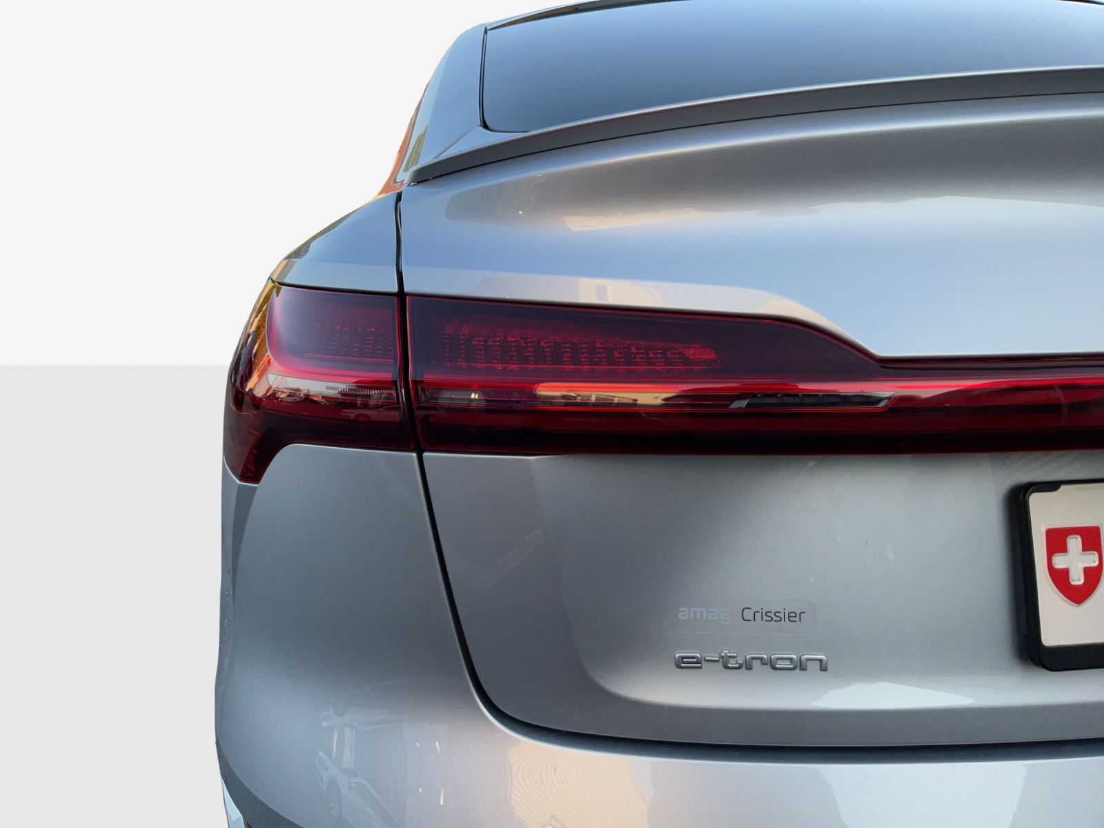 AUDI e-tron 55 Sportback S Line quattro-image-15