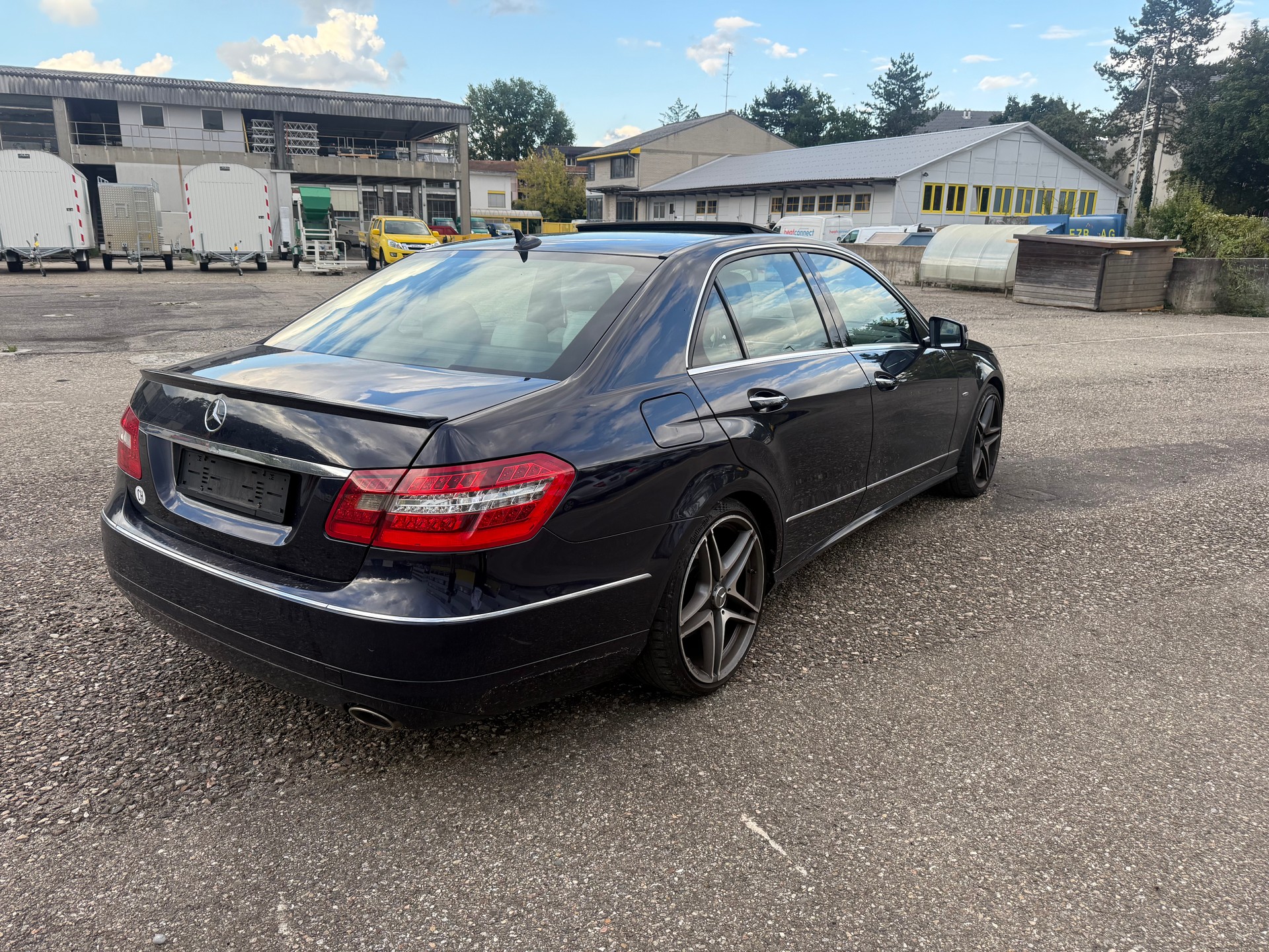 MERCEDES-BENZ E 350 CDI BlueEfficiency Avantgarde 7G-Tronic-image-2