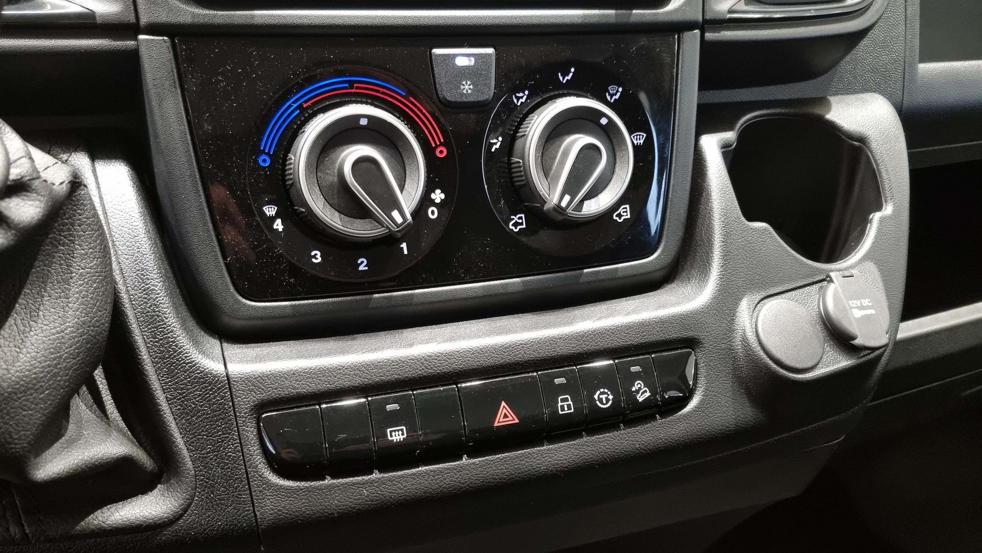 FIAT Ducato 295 35 DKab.Pick-up 345 2.2 Pro-image-10