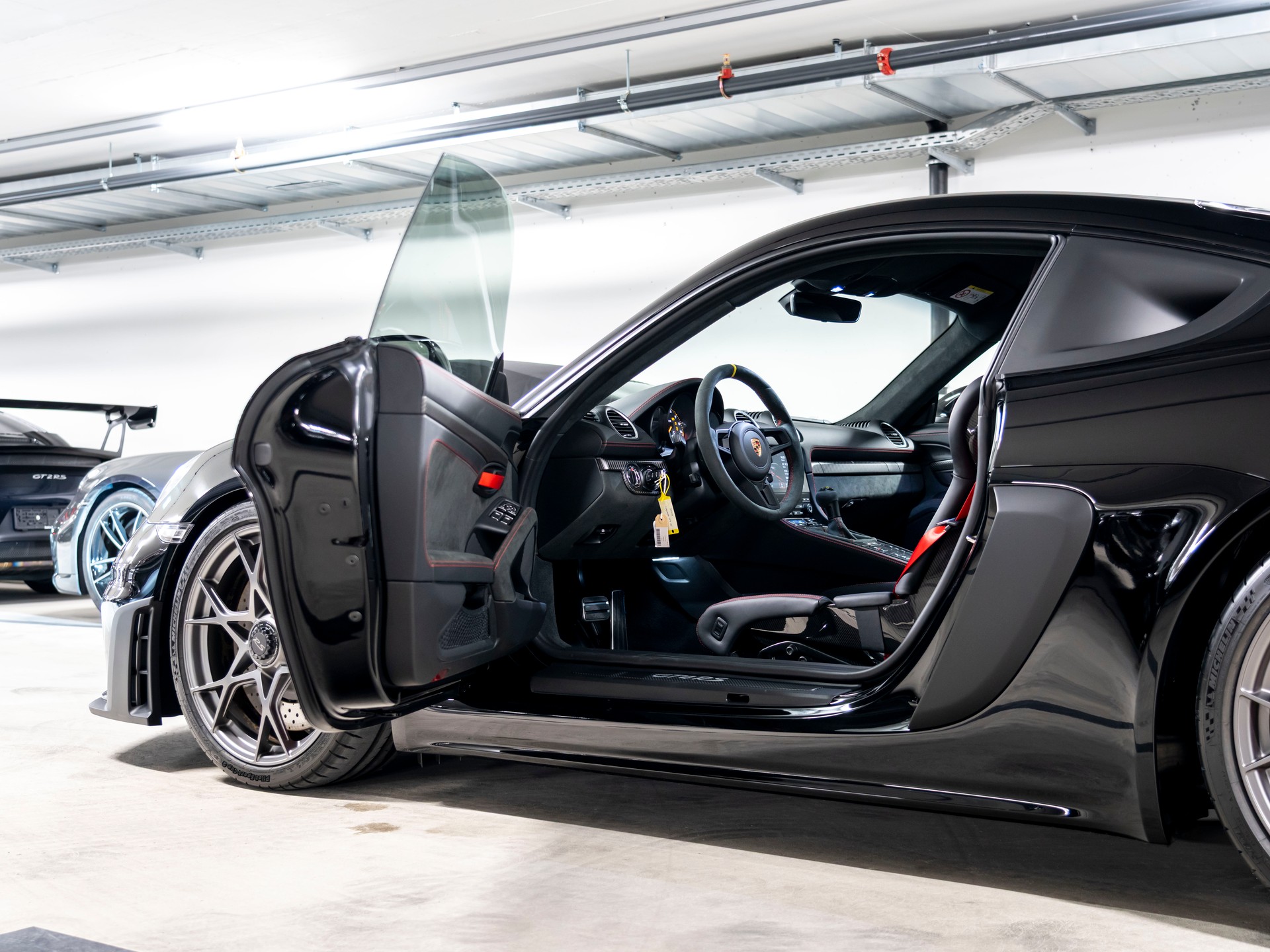 PORSCHE 718 Cayman GT4 RS PDK-image-22