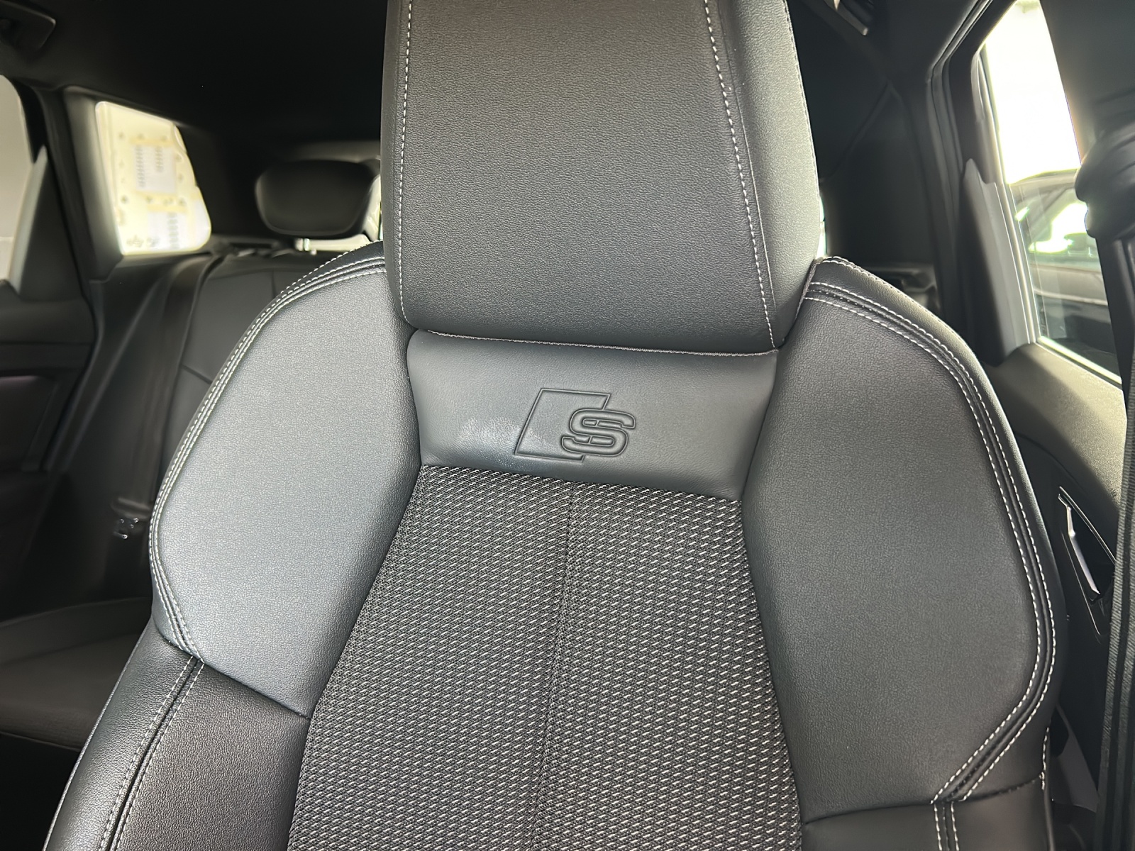 AUDI Q4 e-tron 35-image-19